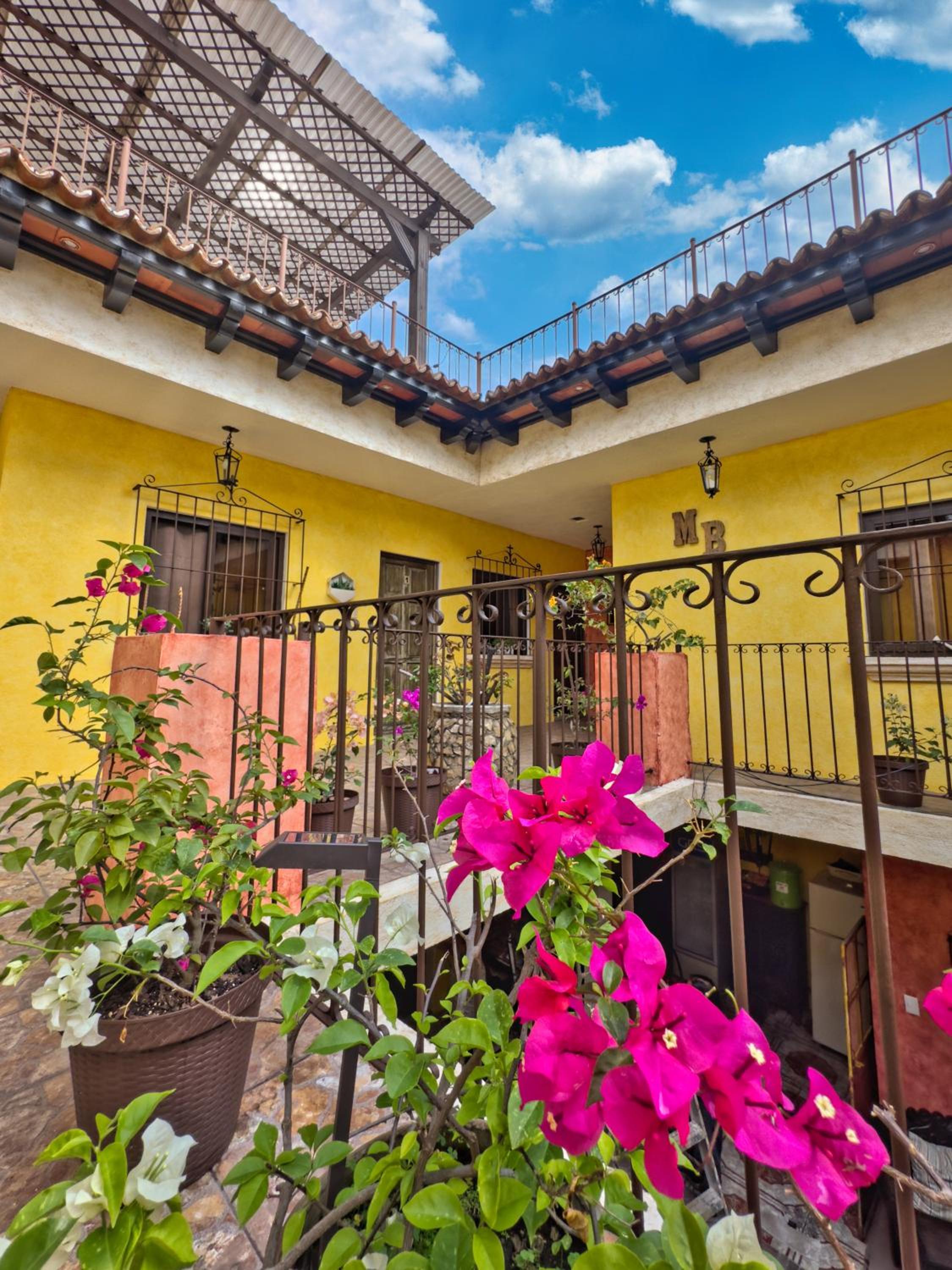Maison Bougainvillea