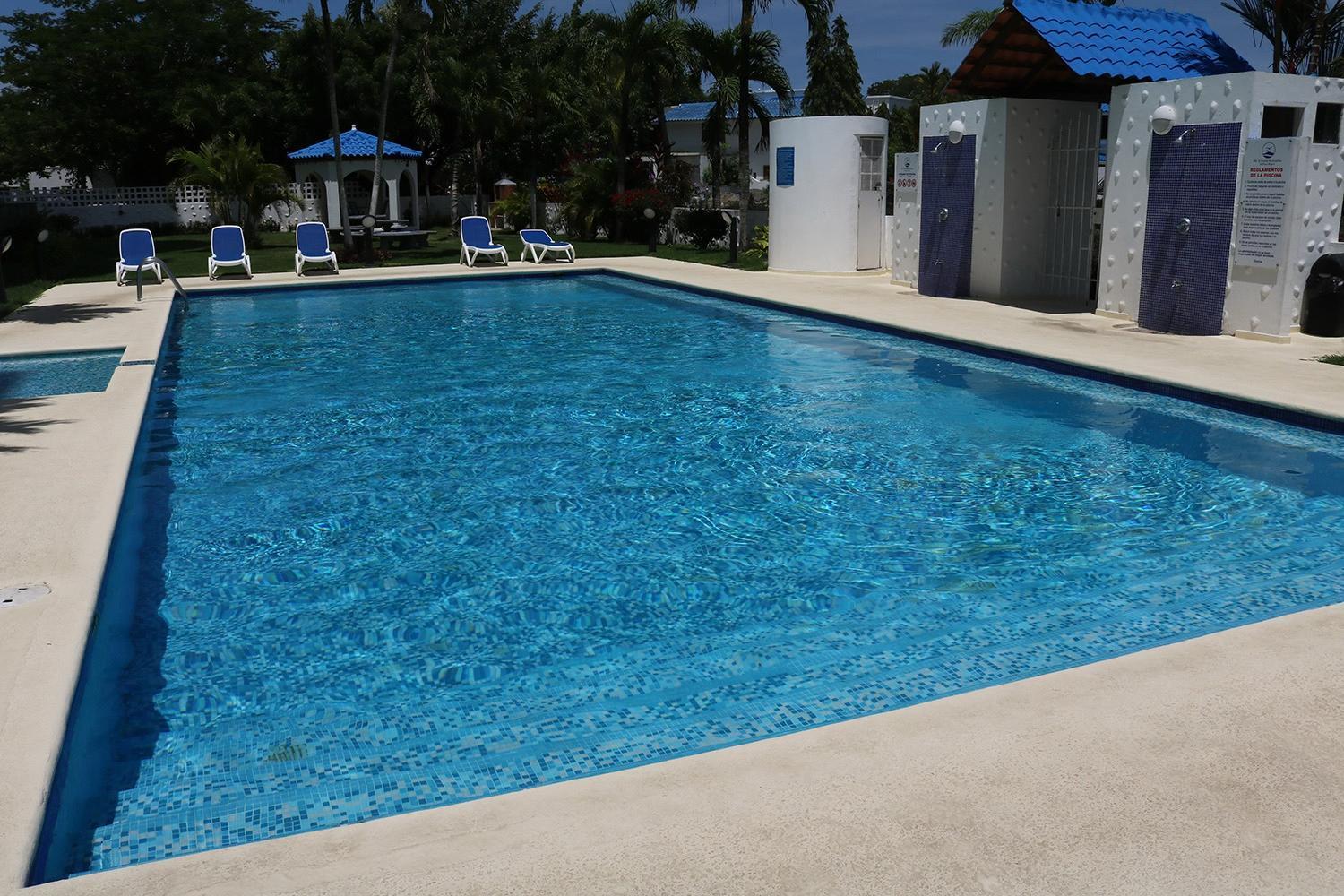 SuBeach Resort English french spanish tok