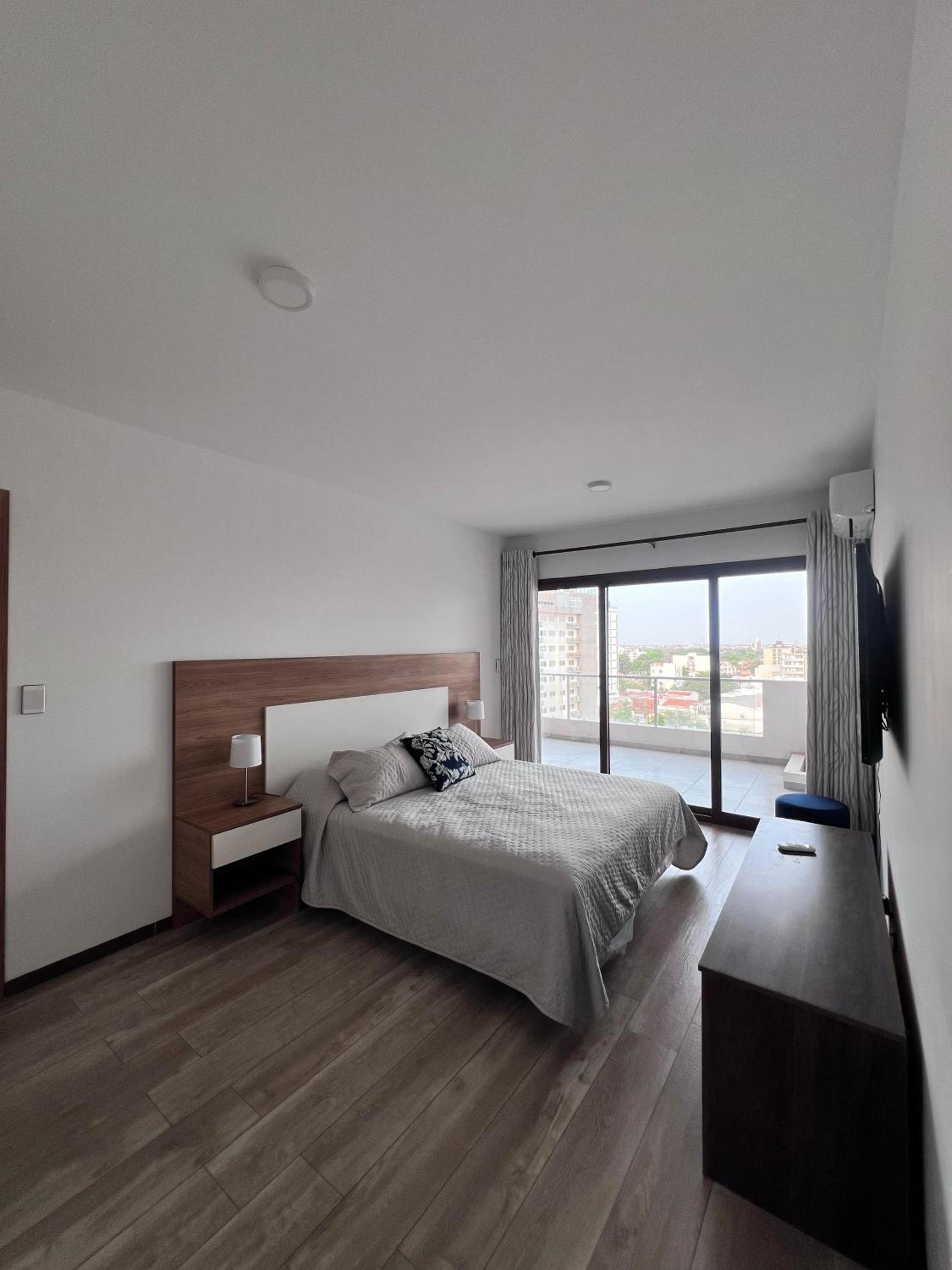 Amplio Apartamento con Gran Terraza