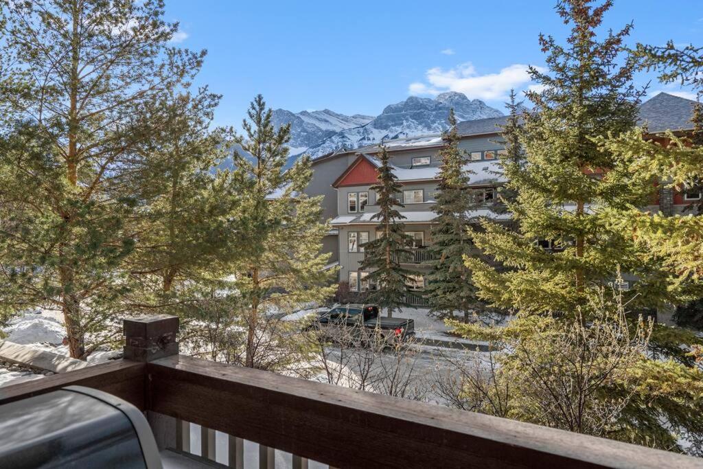 Canmore Vacations - Quiet 2BR 2BathTownhouseKing Bed 6to9 Guests - Property Image 32