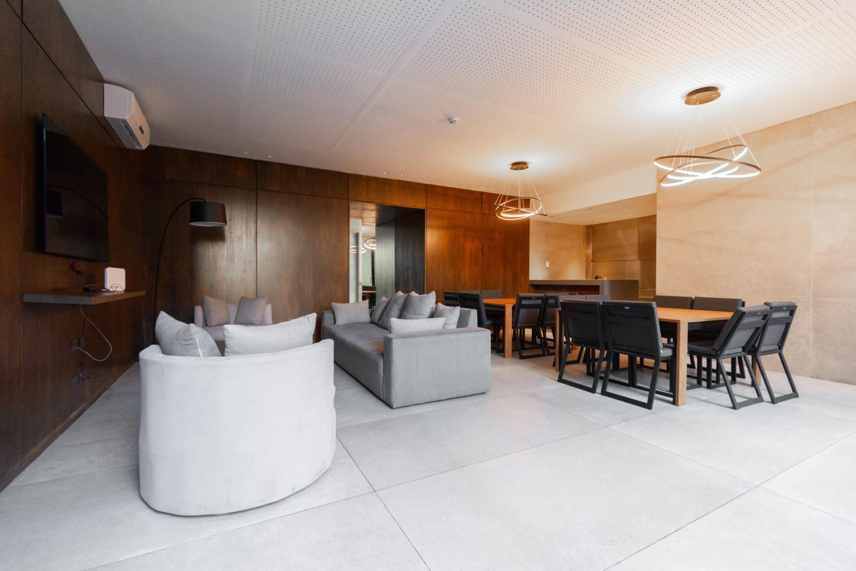 Nova Stays - 1BHK in Dome Green Soho II - Buenos Aires