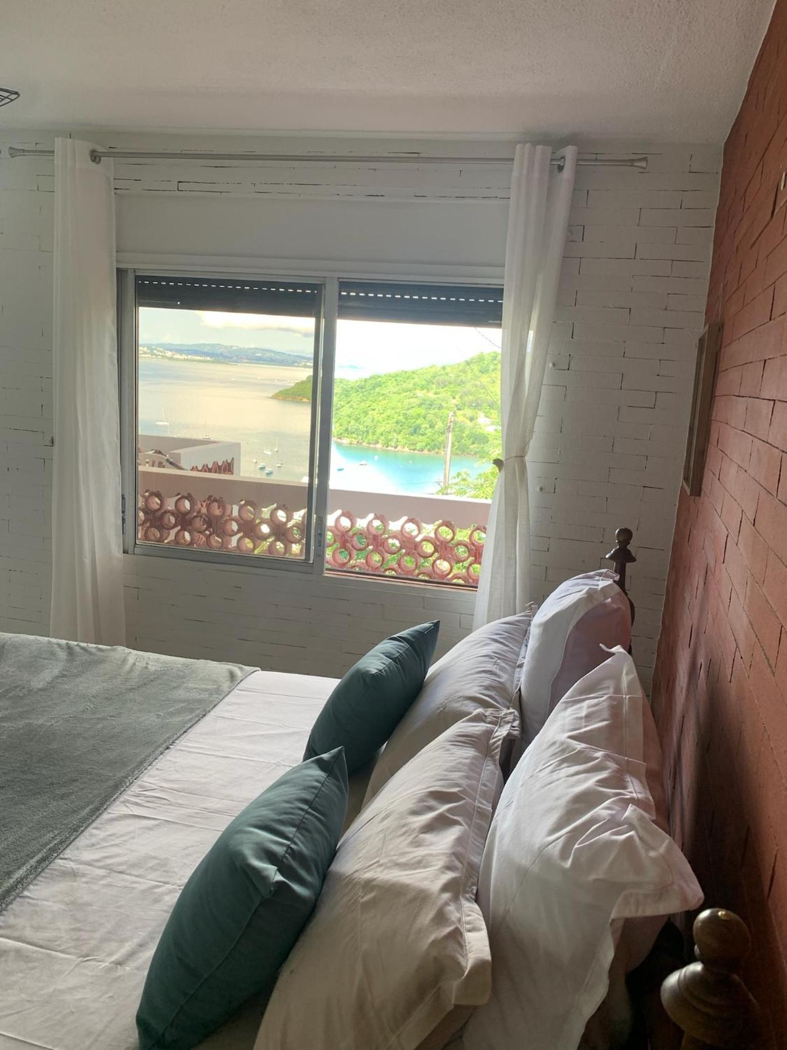 La villa Azur classée 3 étoiles Moderne et Confortable à deux pas de la plage de l Anse à l Ane Trois Îlets - profitez d une vue exceptionnelle view 5
