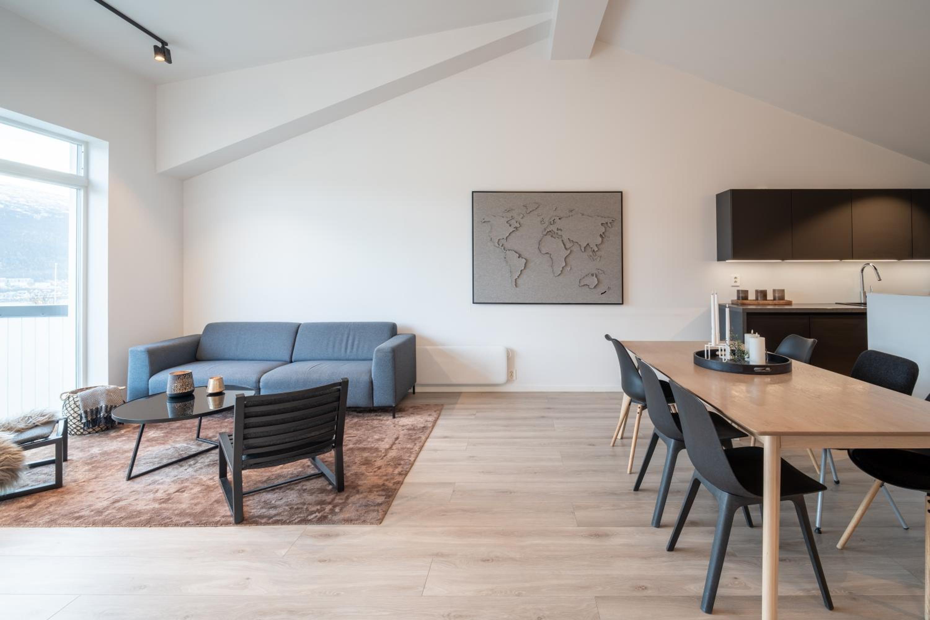 Staying Apt 3 - New and modern