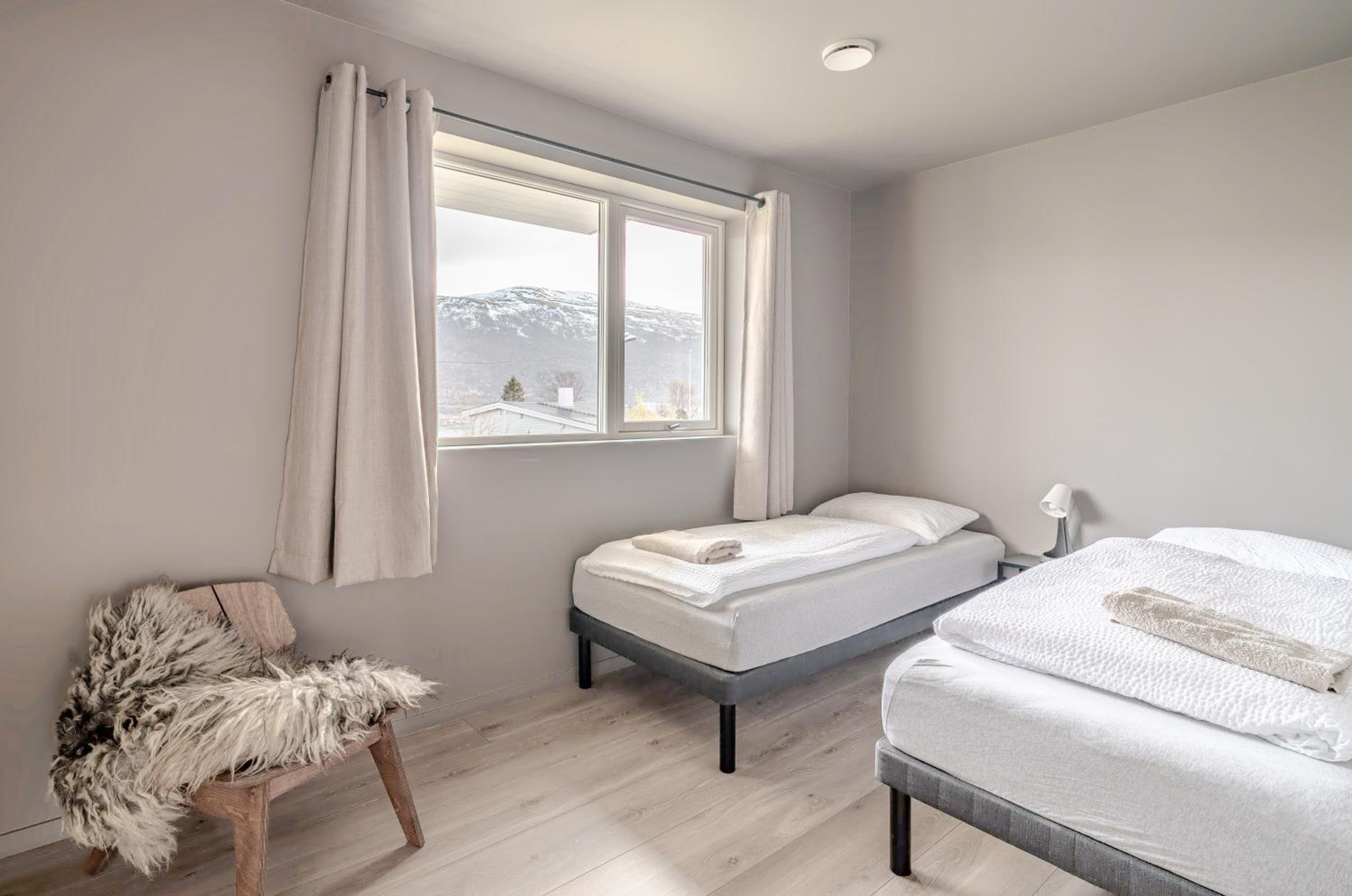 Staying Apt 3 - New and modern