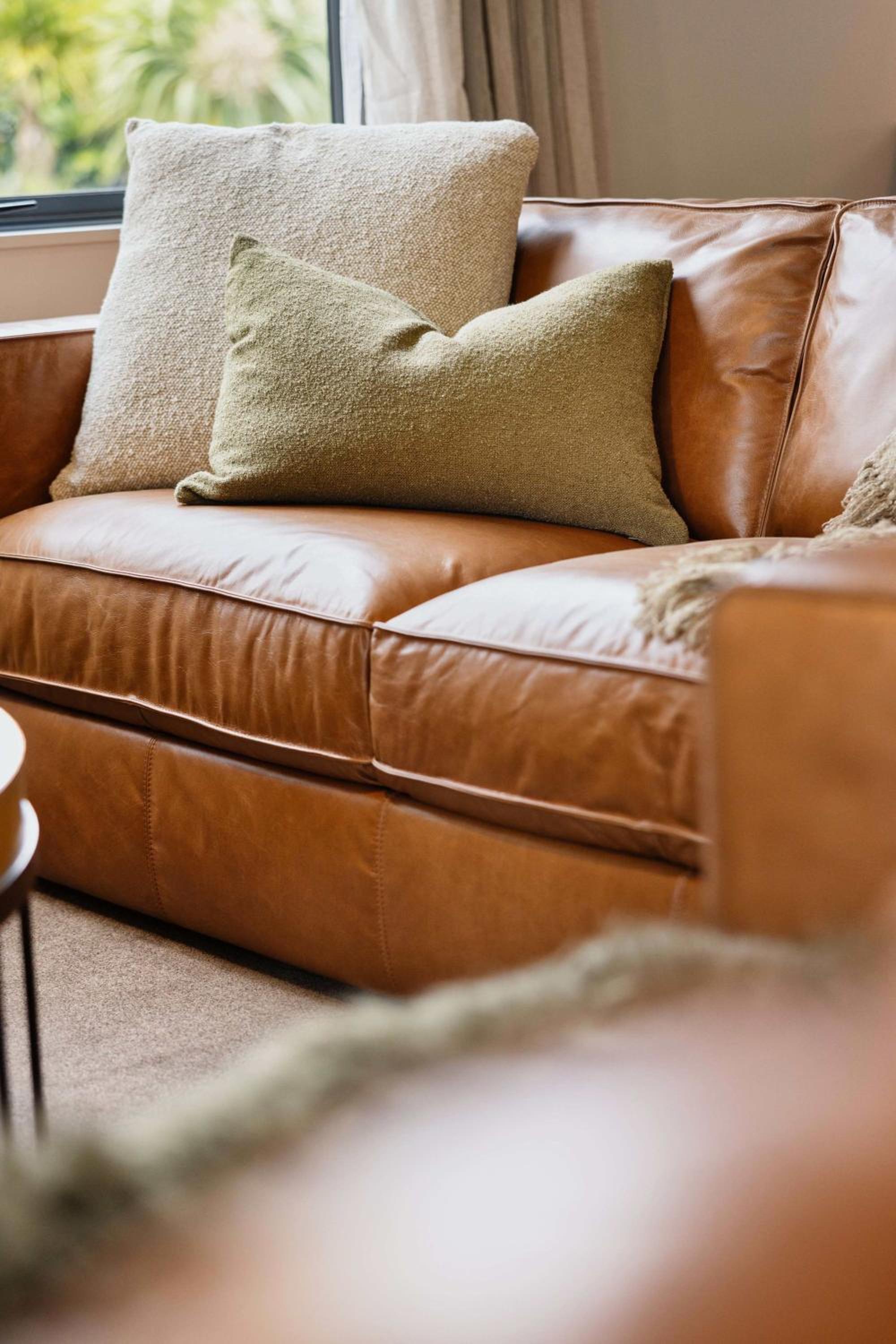 Oceanside Cosy Corner
