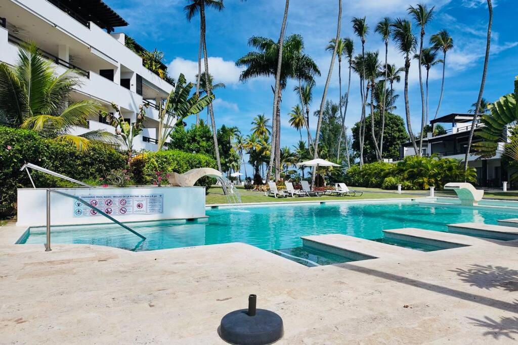Aligio Beachfront Resort & Spa