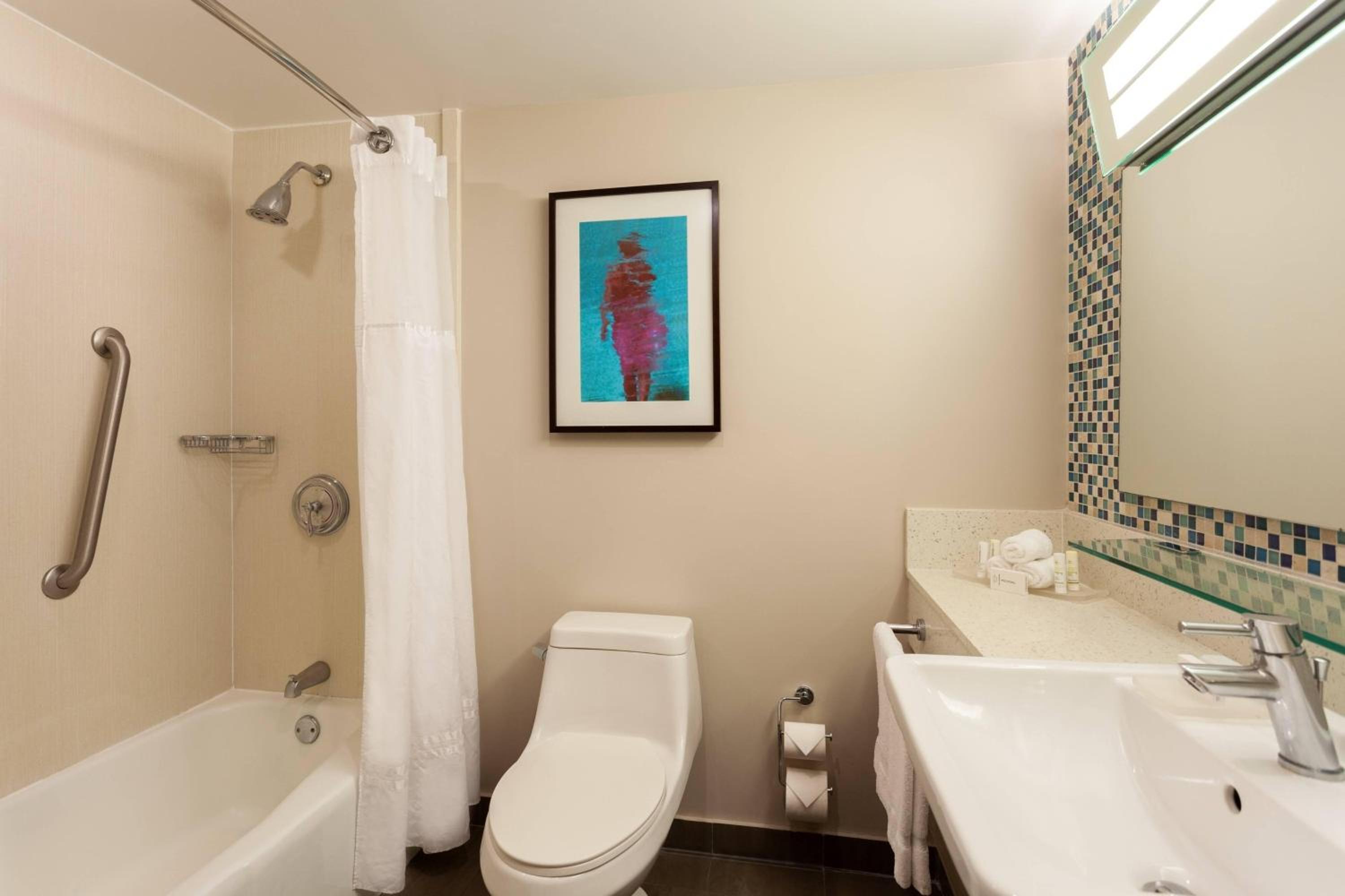 Courtyard by Marriott Isla Verde Beach Resort - Property Image 20