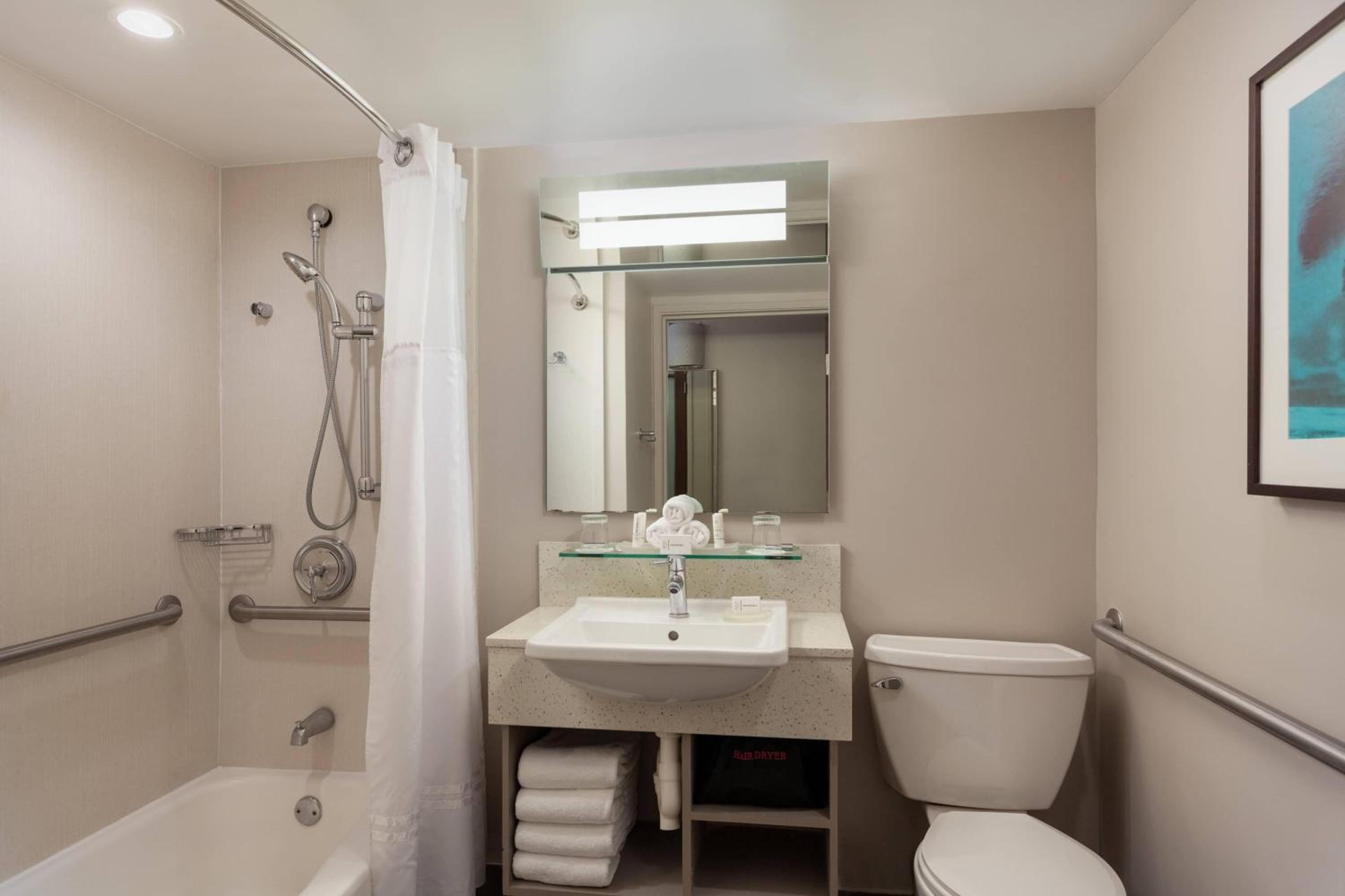 Courtyard by Marriott Isla Verde Beach Resort - Property Image 23