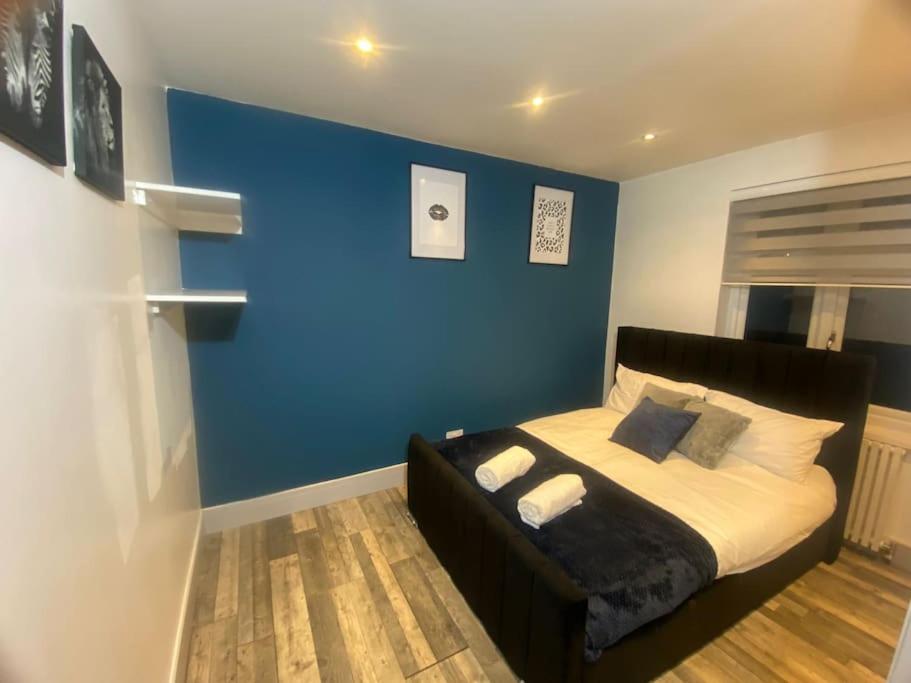 Stunning 3 Bed Hidden Gem Near Stansted view 2