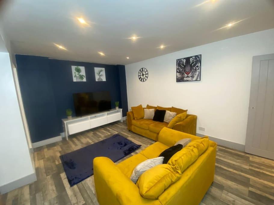 Stunning 3 Bed Hidden Gem Near Stansted view 3