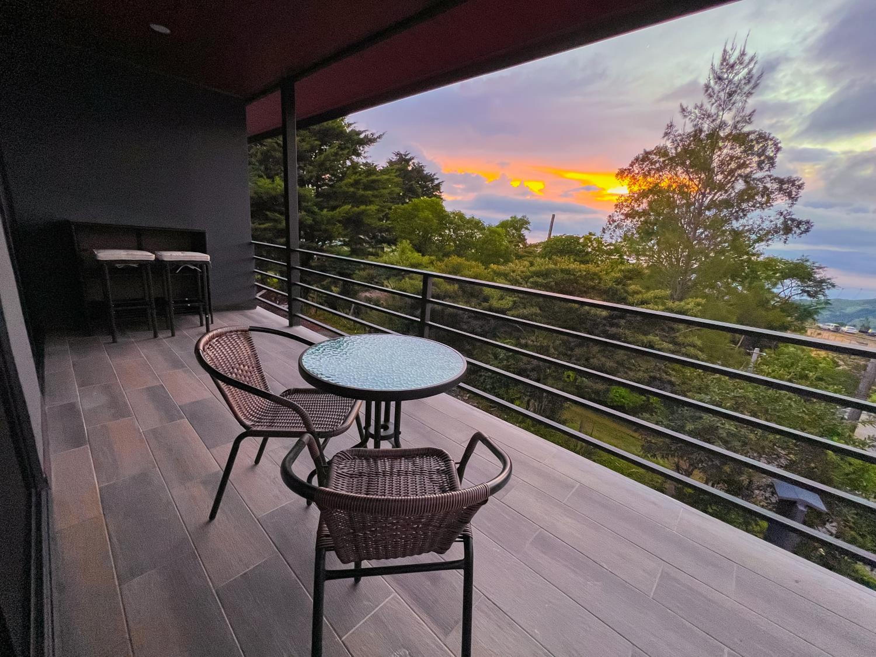 Monstera Apartments Monteverde