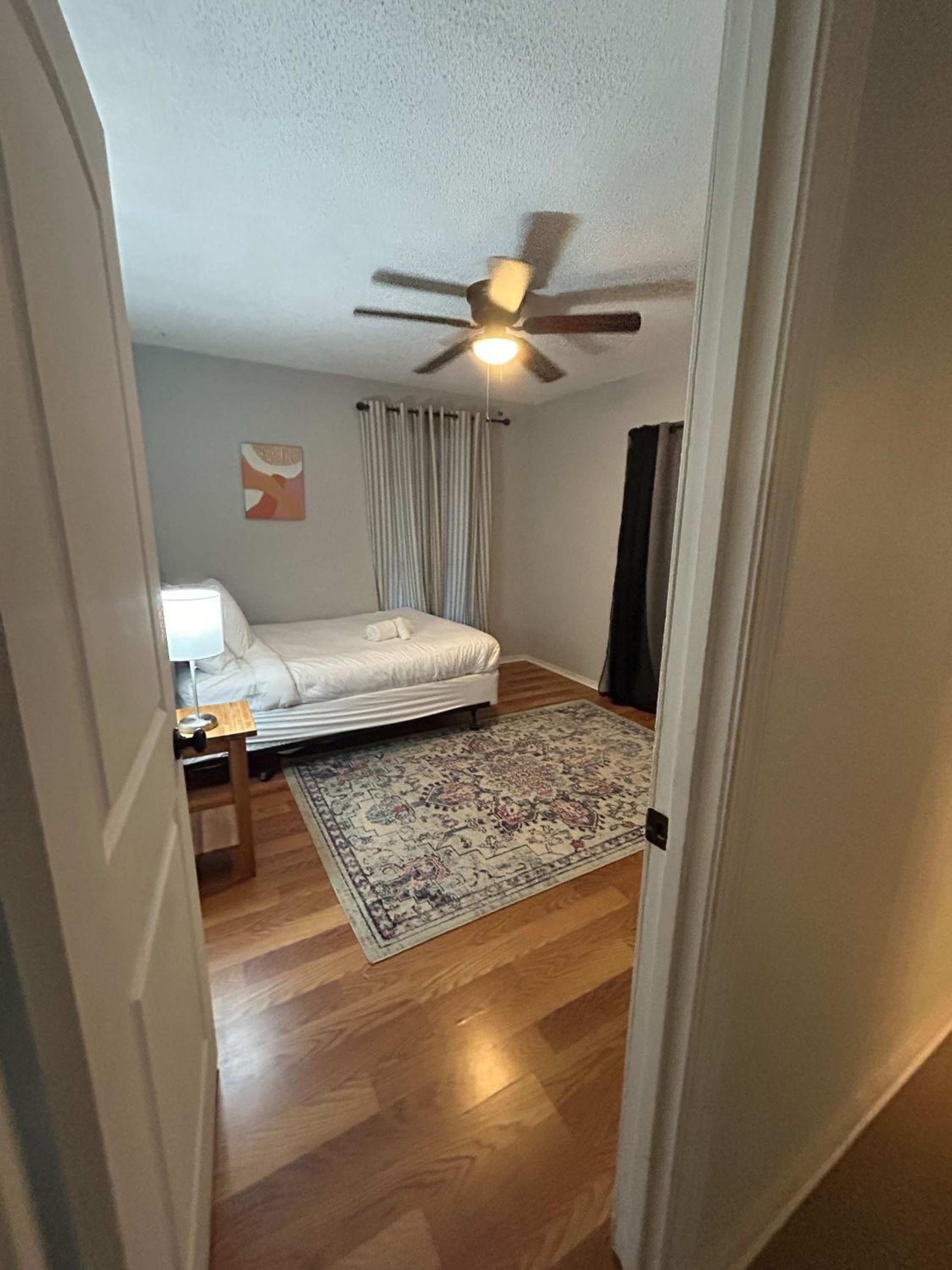 Parkhill Place- Mins from University of South AL view 4