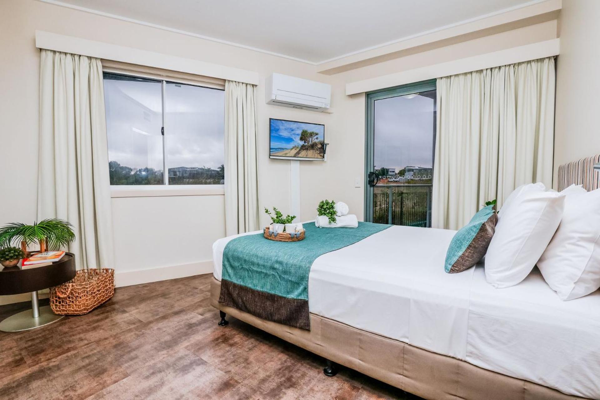 Pavillions resort 409