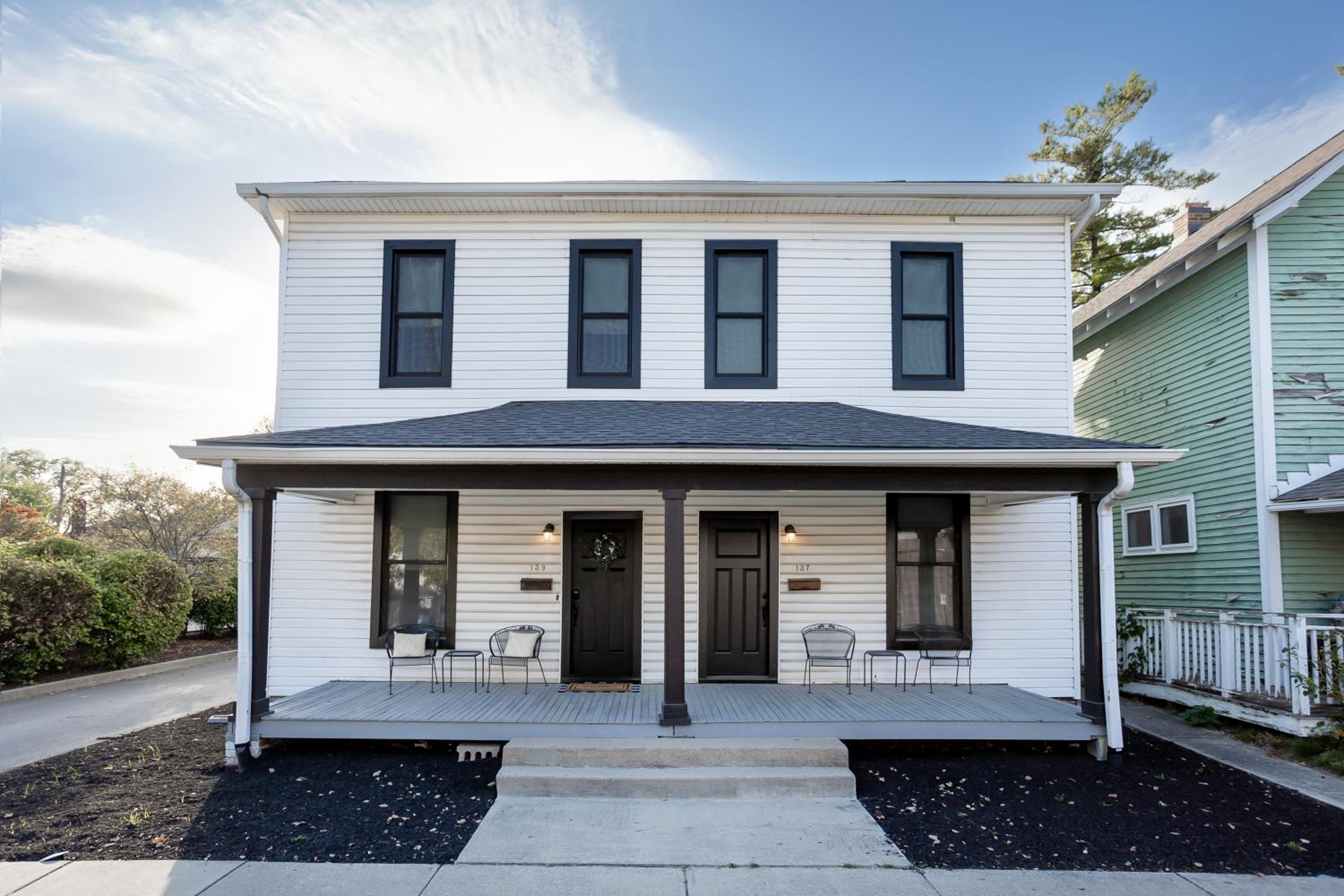 Miller House- Modern Remodel 2BR Historic Townhome, photo 7