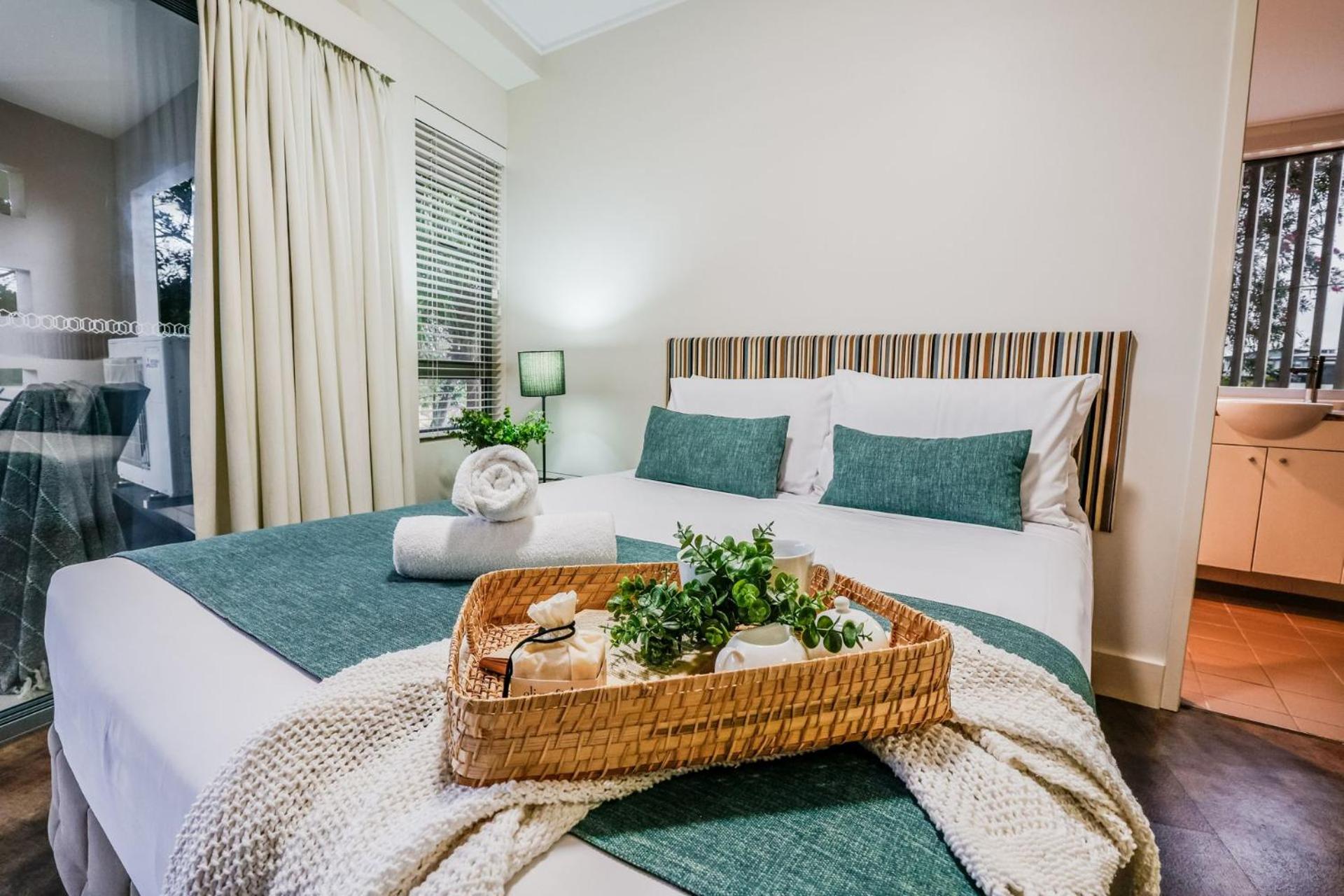 Pavillions resort 409