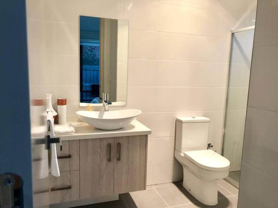 D112 Braybrook Central Stay-Great Getaway