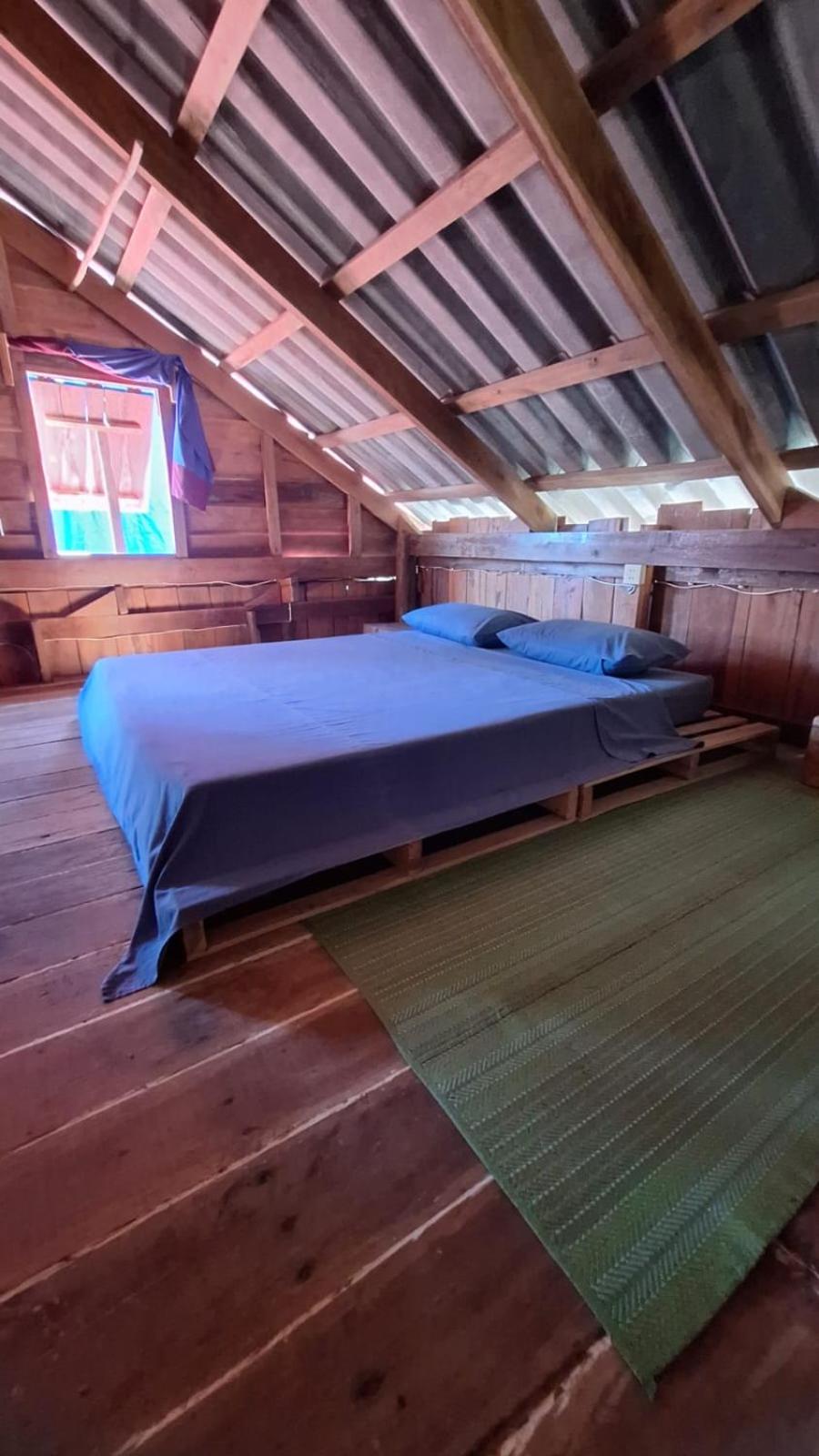 Dragonfly Guesthouse M'Pai Bay