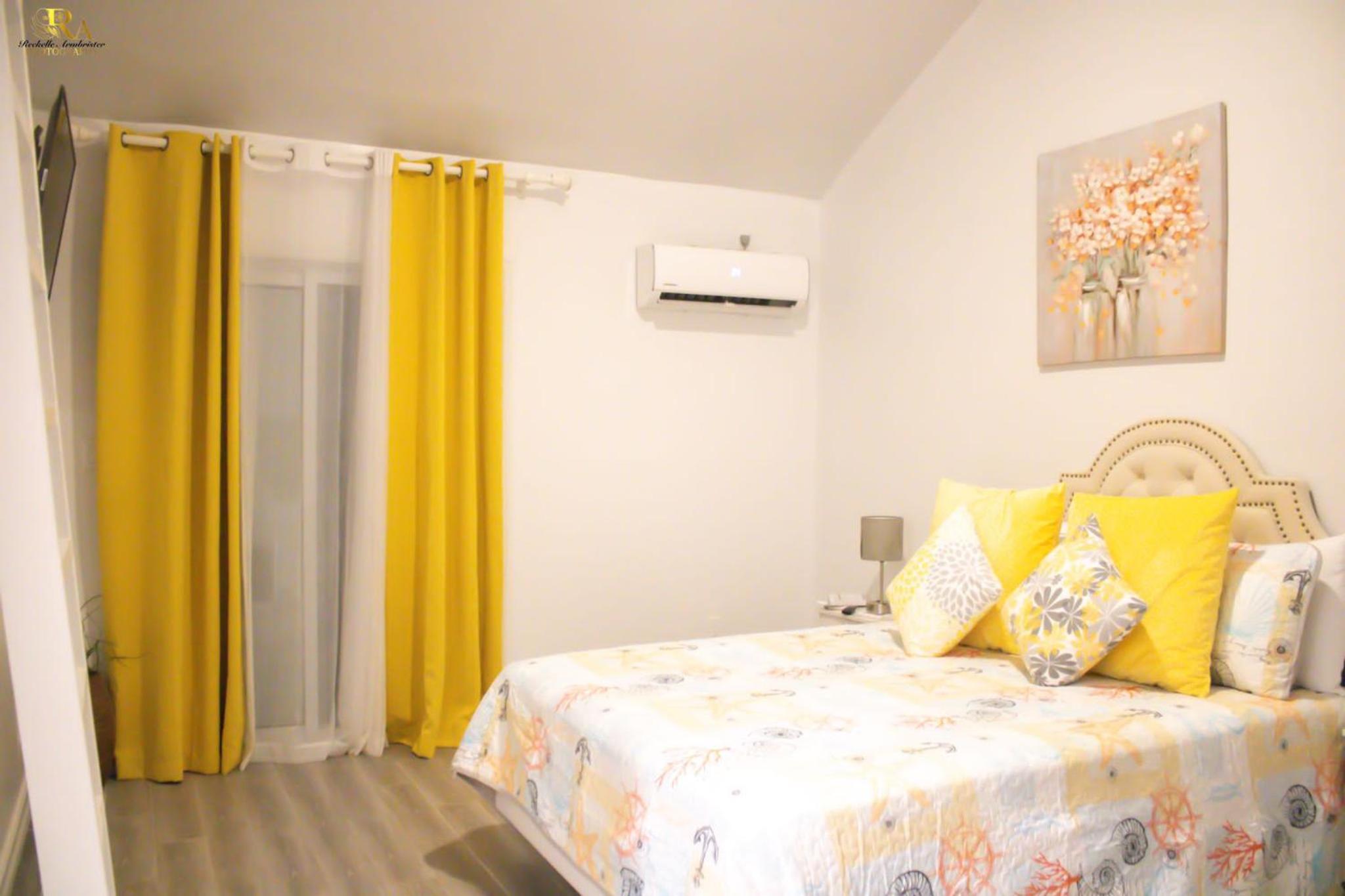 3-Hillview Cottages