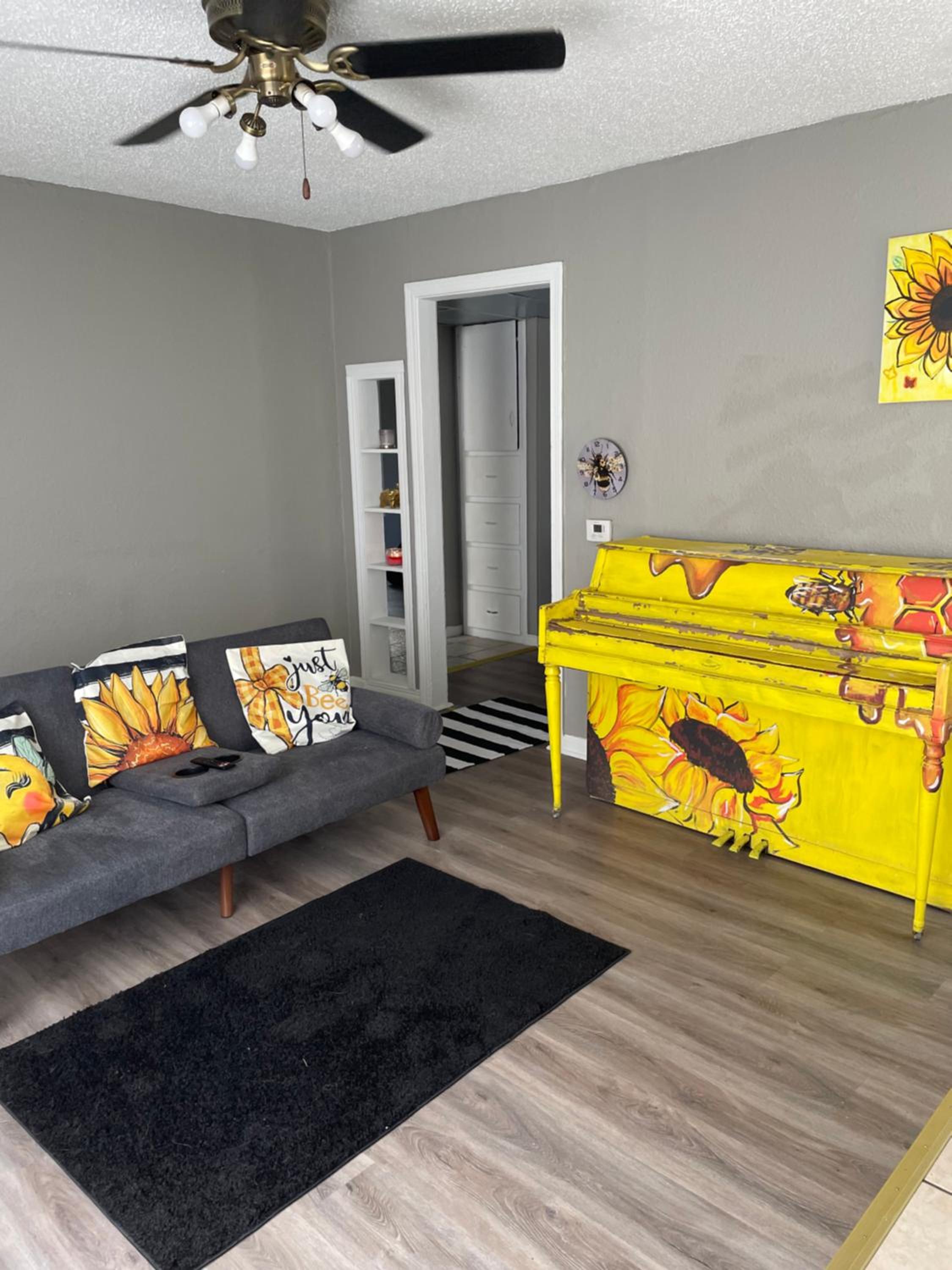 Woodward Vacations - Bumble Bee Cottage - Property Image 1