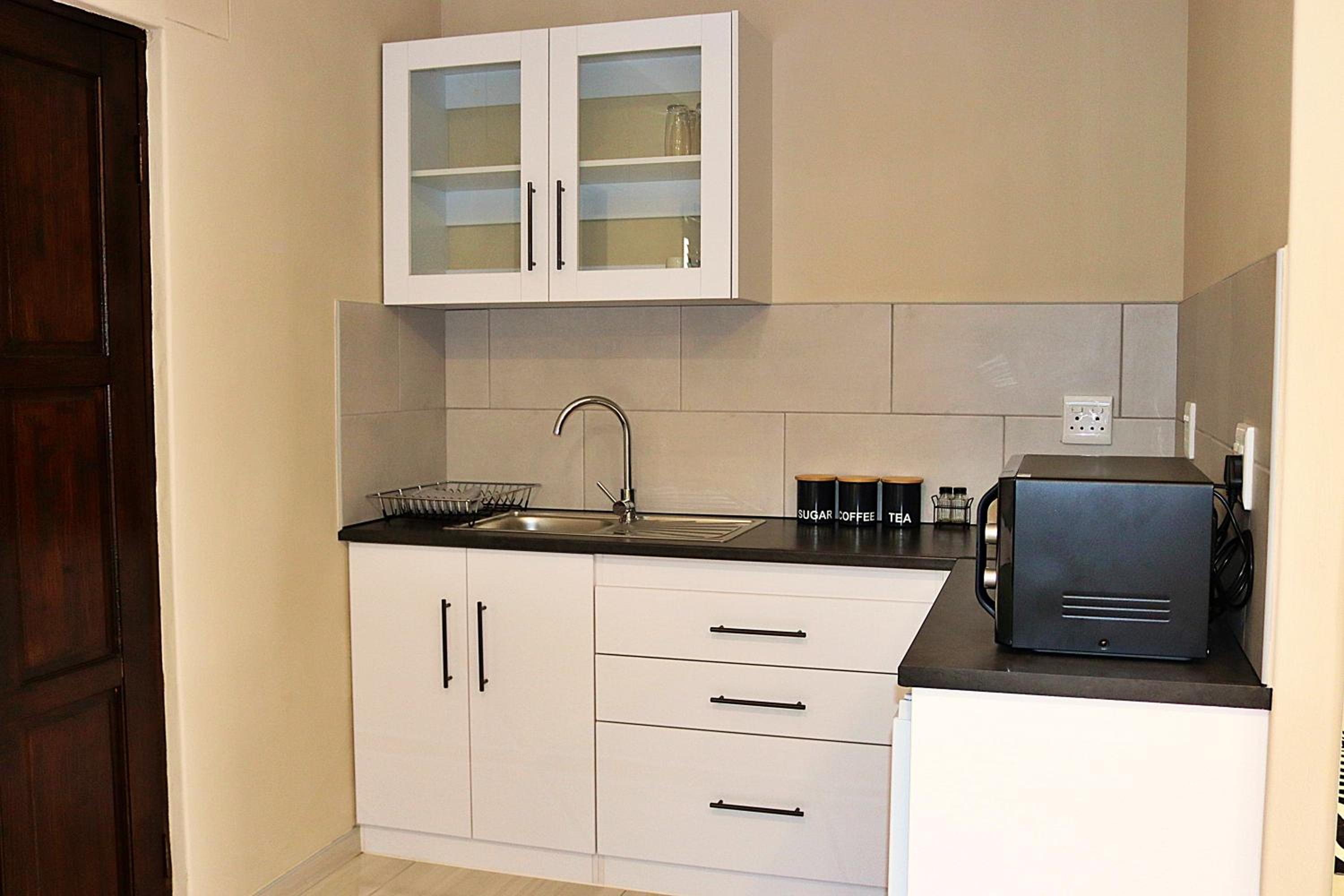 Shiloah Self - Catering & Guesthouse view 4