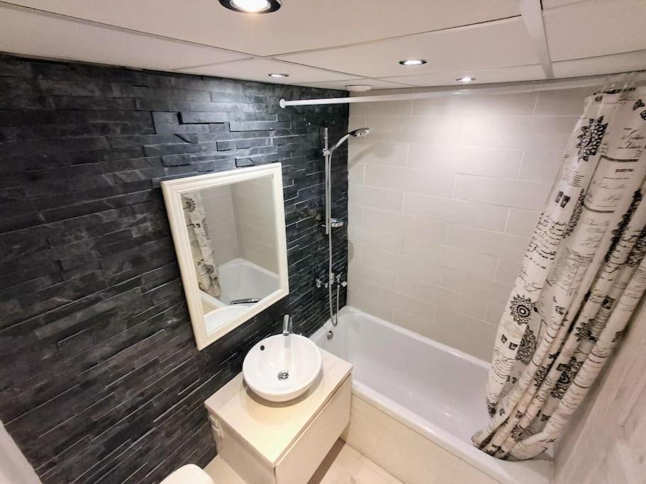 Tallinn Vacations - Convenient Stay Close to Airport and Old Town - Property Image 11
