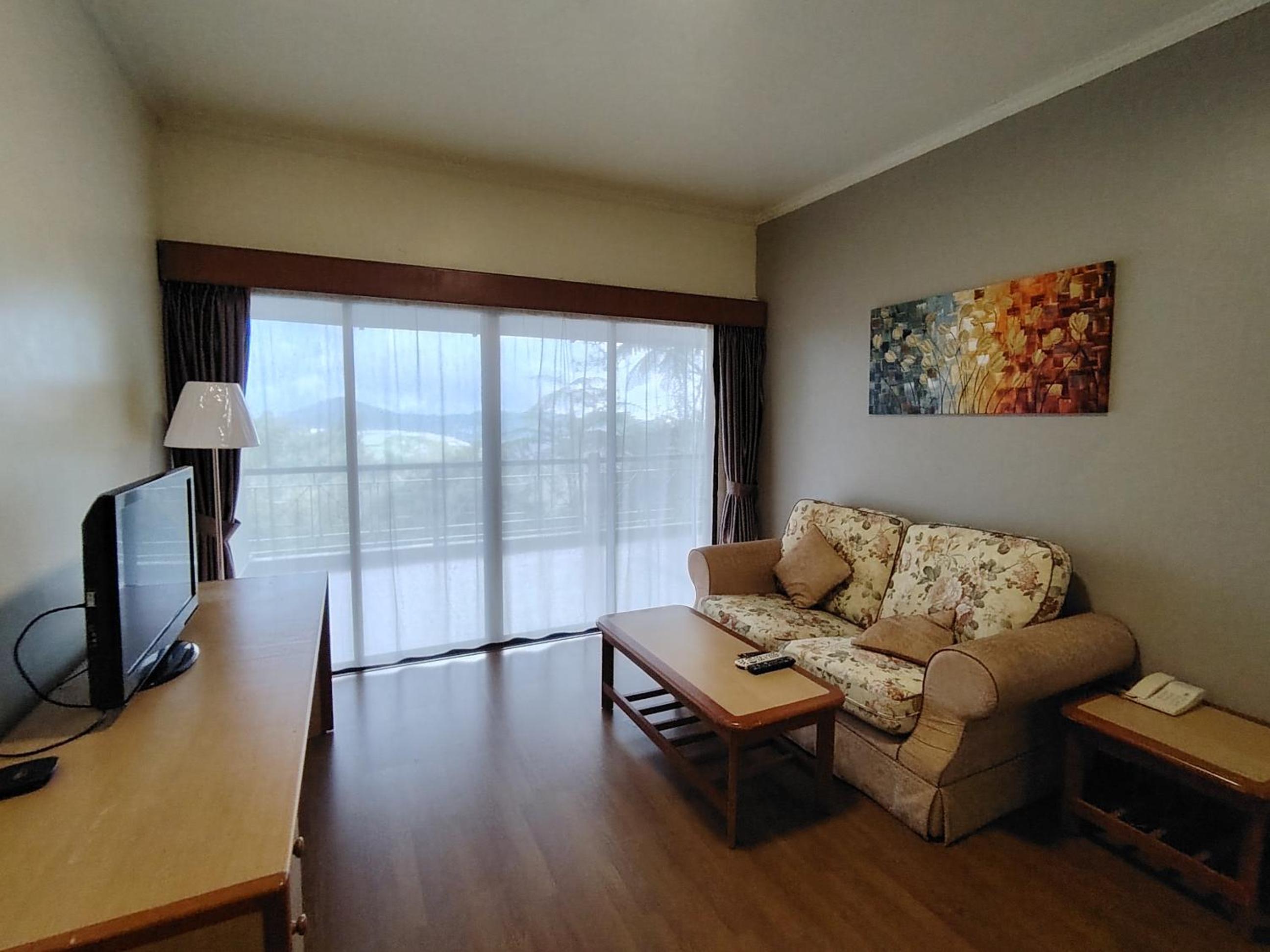 Cozy Nest 1 Bedroom Apartment at Equatorial Hill Resort photo 7