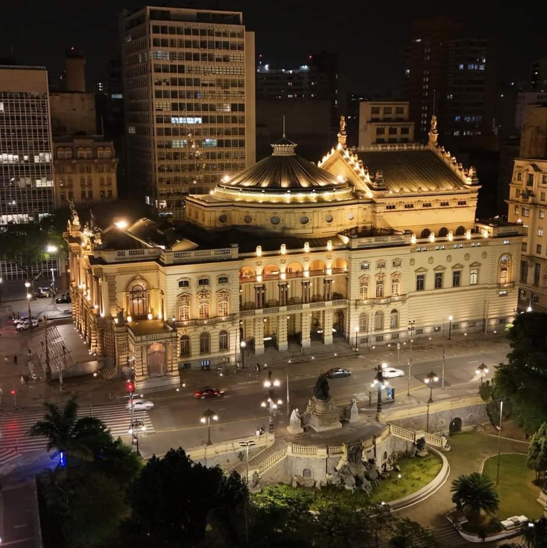 Apartamento com 2 dormitórios no Centro de São Paulo - Acomoda até 6 pessoas