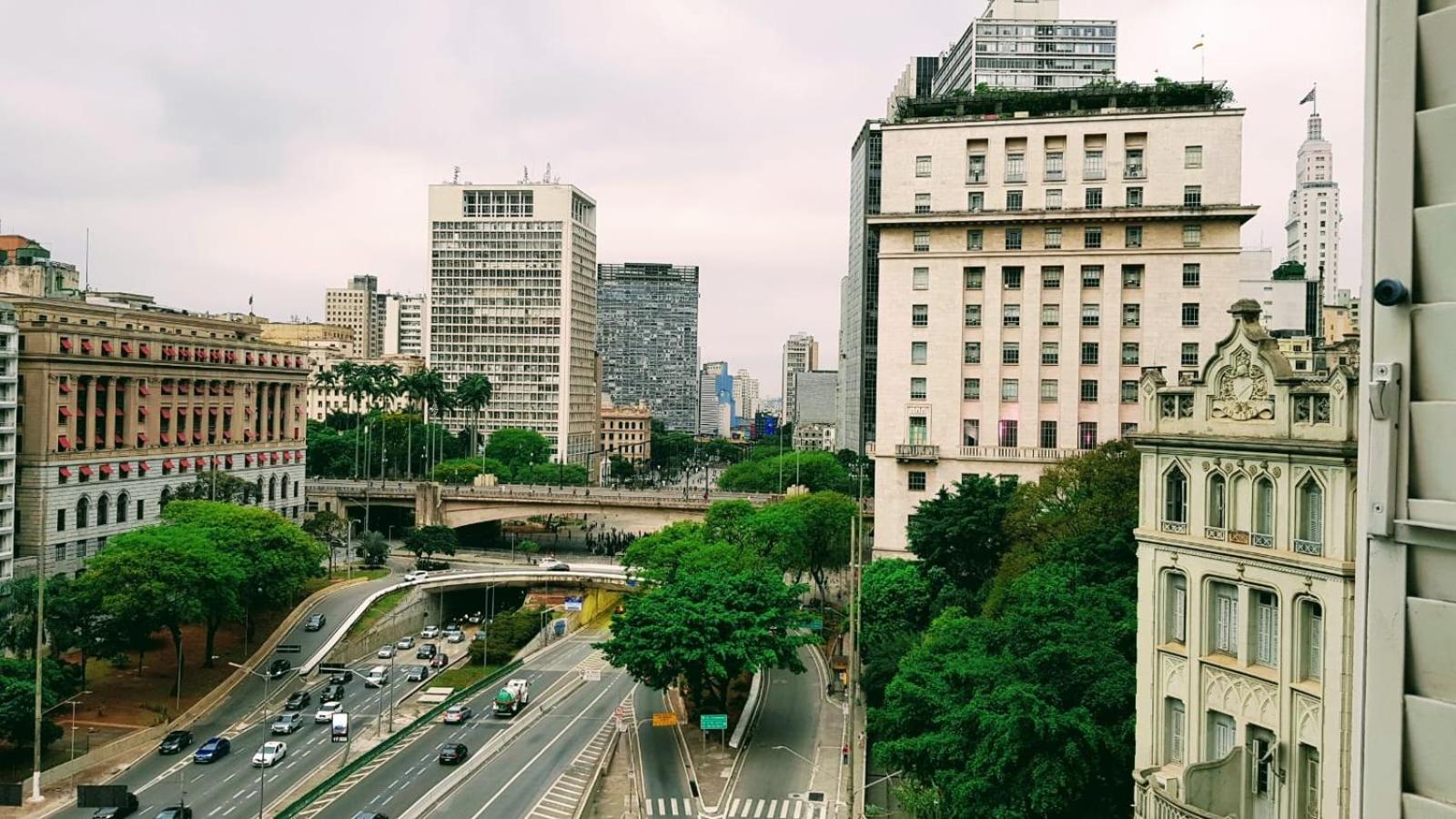 Apartamento com 2 dormitórios no Centro de São Paulo - Acomoda até 6 pessoas