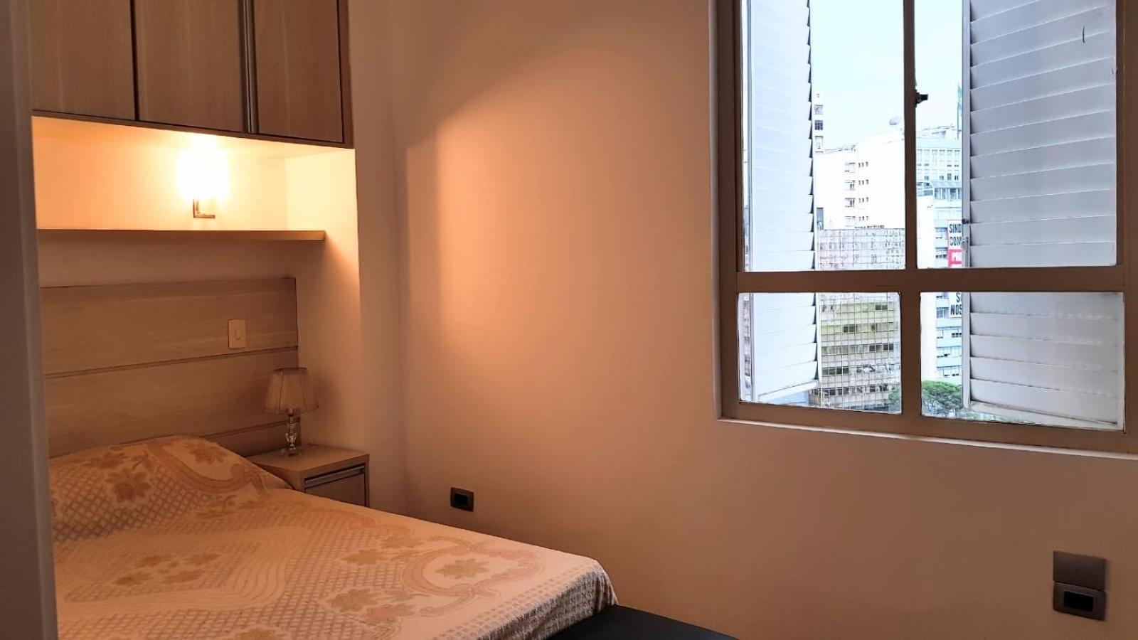 Apartamento com 2 dormitórios no Centro de São Paulo - Acomoda até 6 pessoas