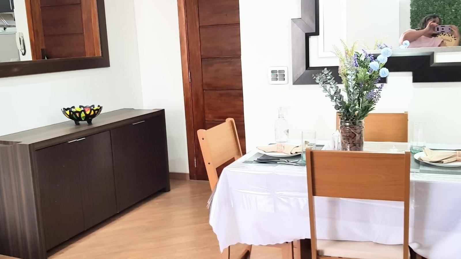 Apartamento com 2 dormitórios no Centro de São Paulo - Acomoda até 6 pessoas