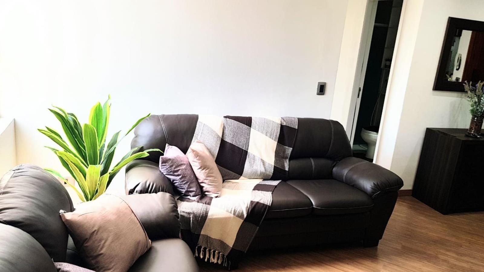 Apartamento com 2 dormitórios no Centro de São Paulo - Acomoda até 6 pessoas
