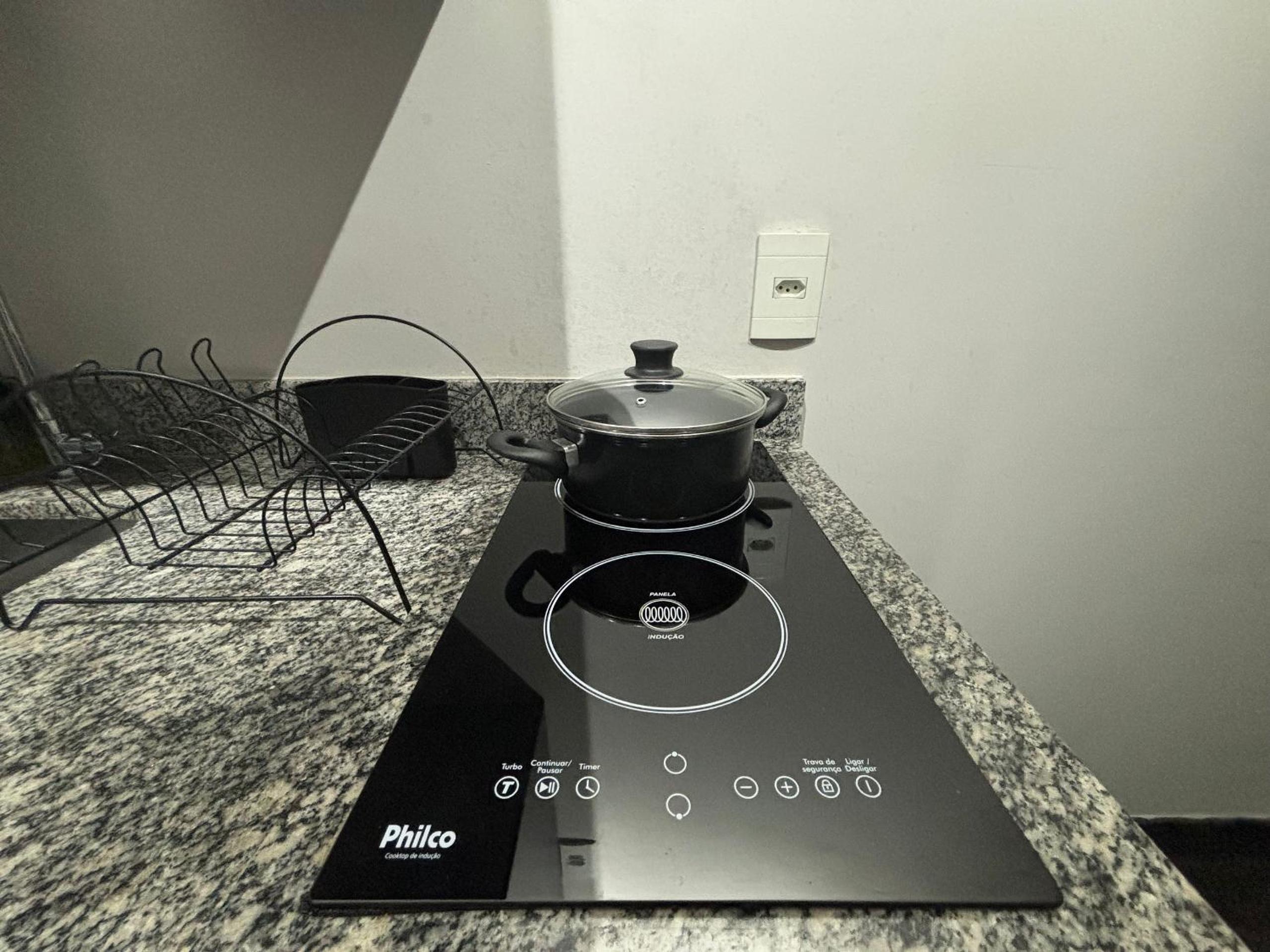ENB | Estúdio completo com AC para 2 pp em SCS