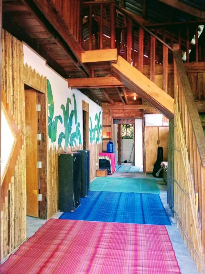 Dragonfly Guesthouse M'Pai Bay