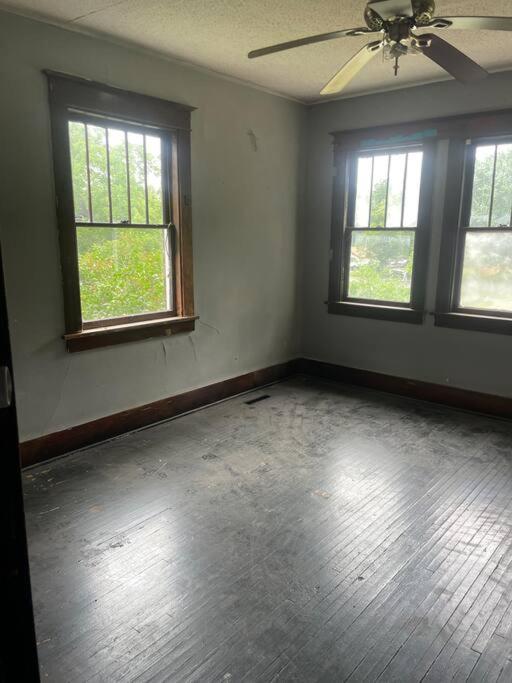 Waseca Triplex #2 view 4