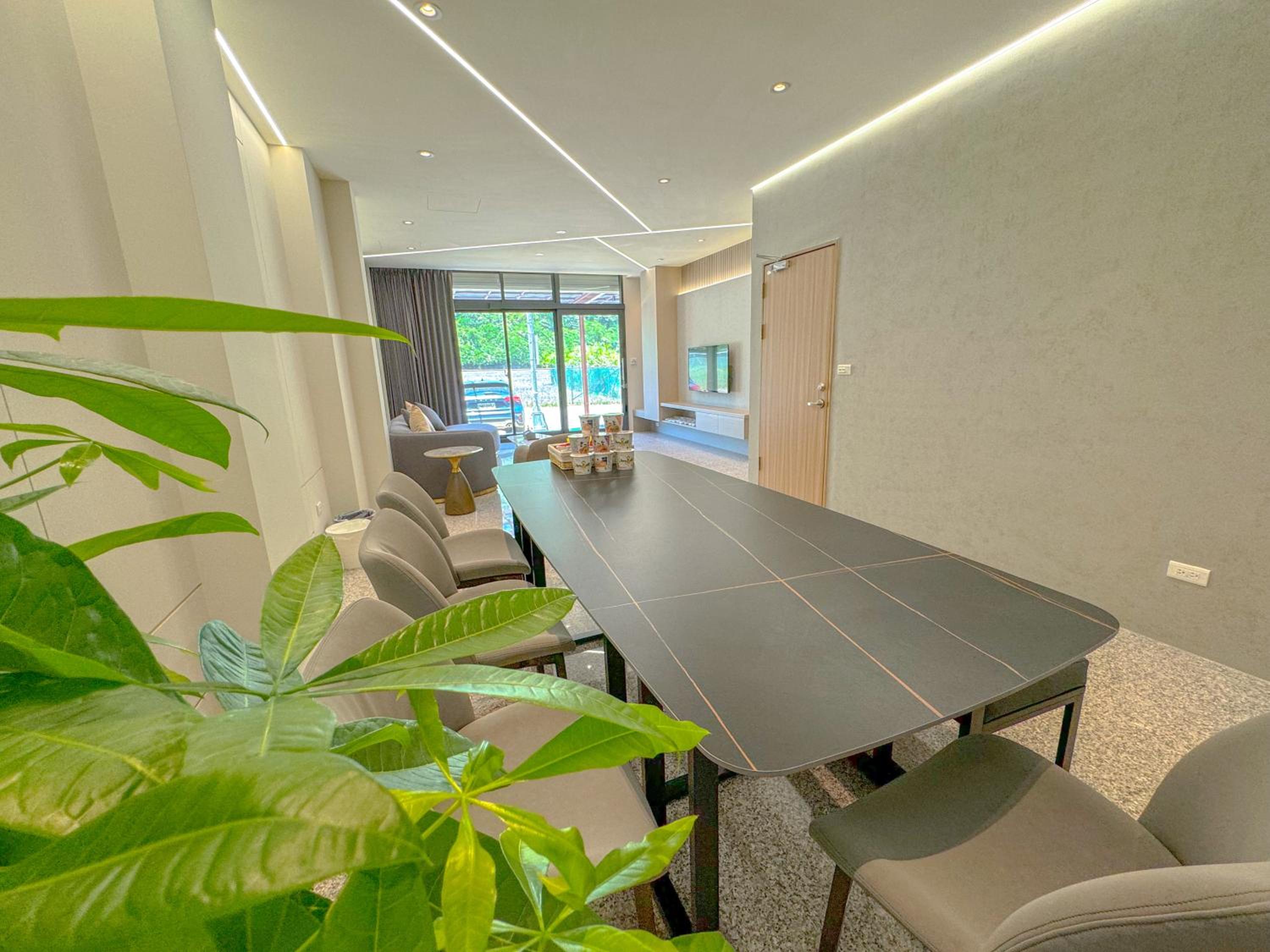 meeting & event spaces