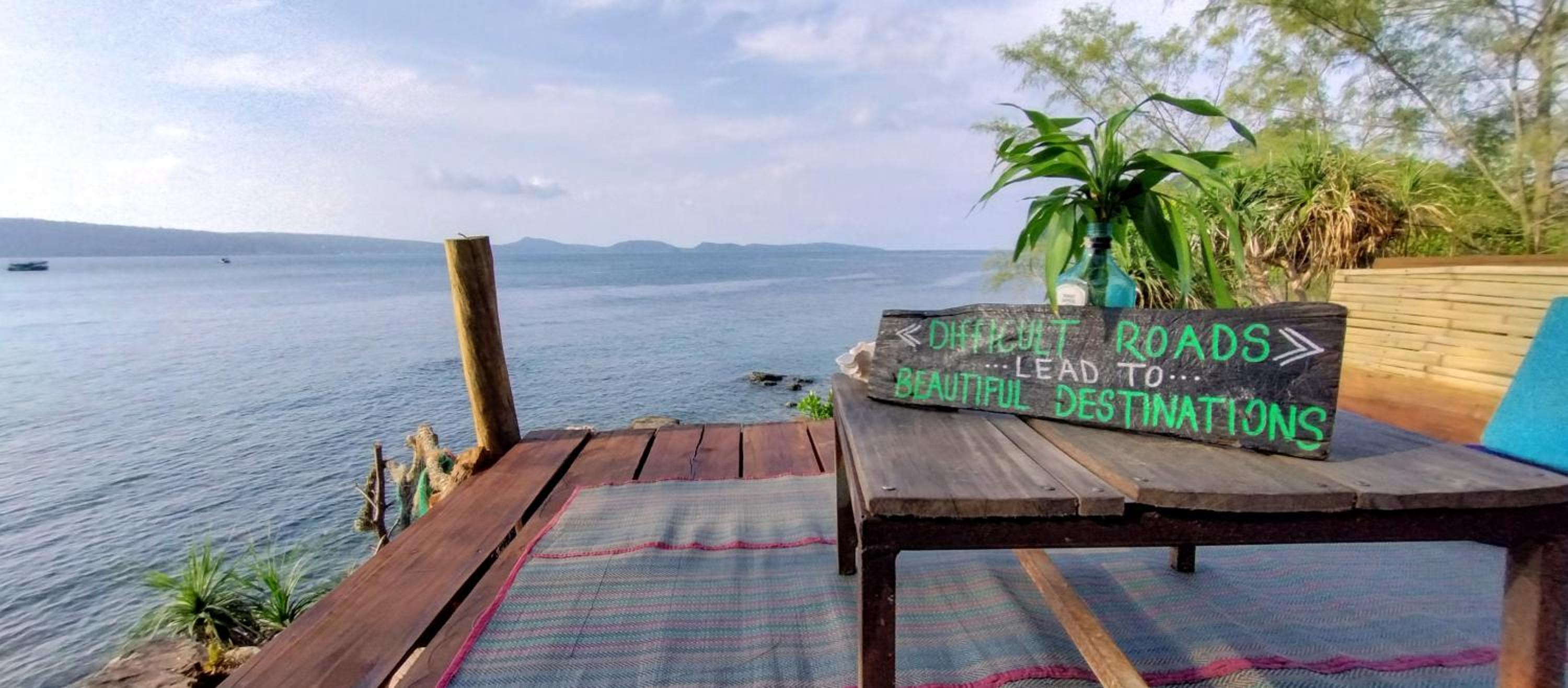 Dragonfly Guesthouse M'Pai Bay
