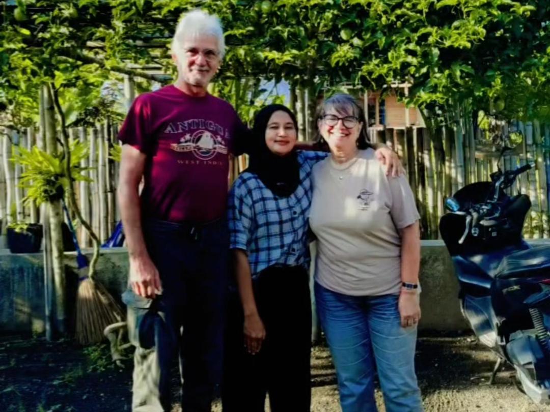 Raturinjani homestay