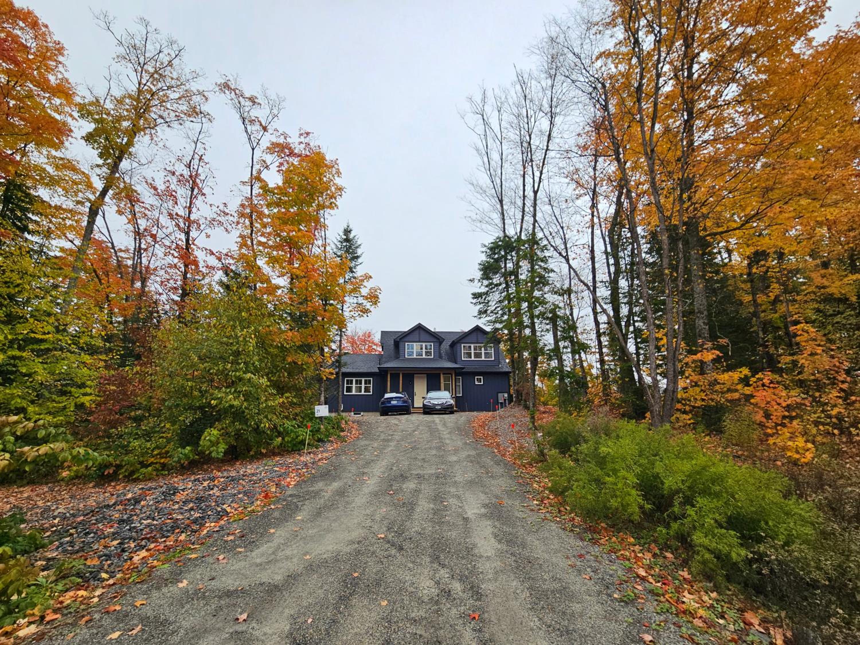 4BR Entire private modern cottage - Hilltop view