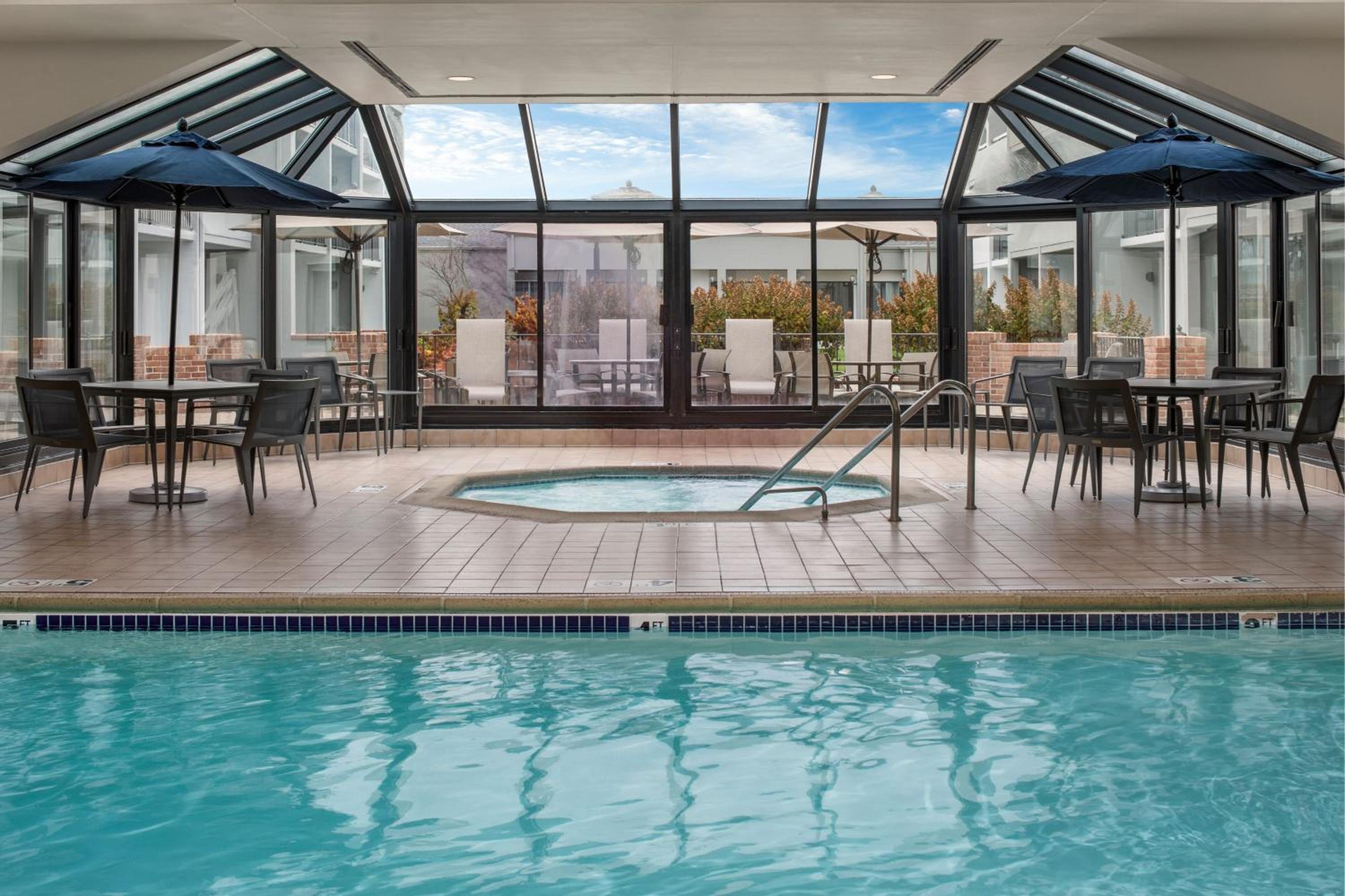 Waukegan Vacations - Courtyard by Marriott Chicago Waukegan / Gurnee - Property Image 24