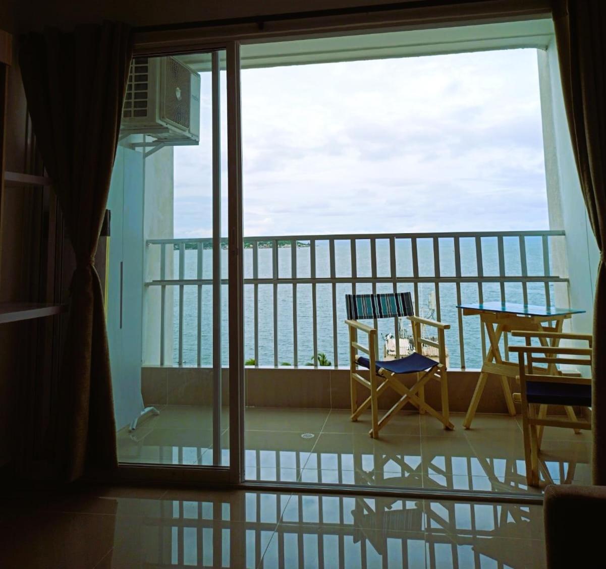 Cartagena Aparta Suite con Vista al Mar