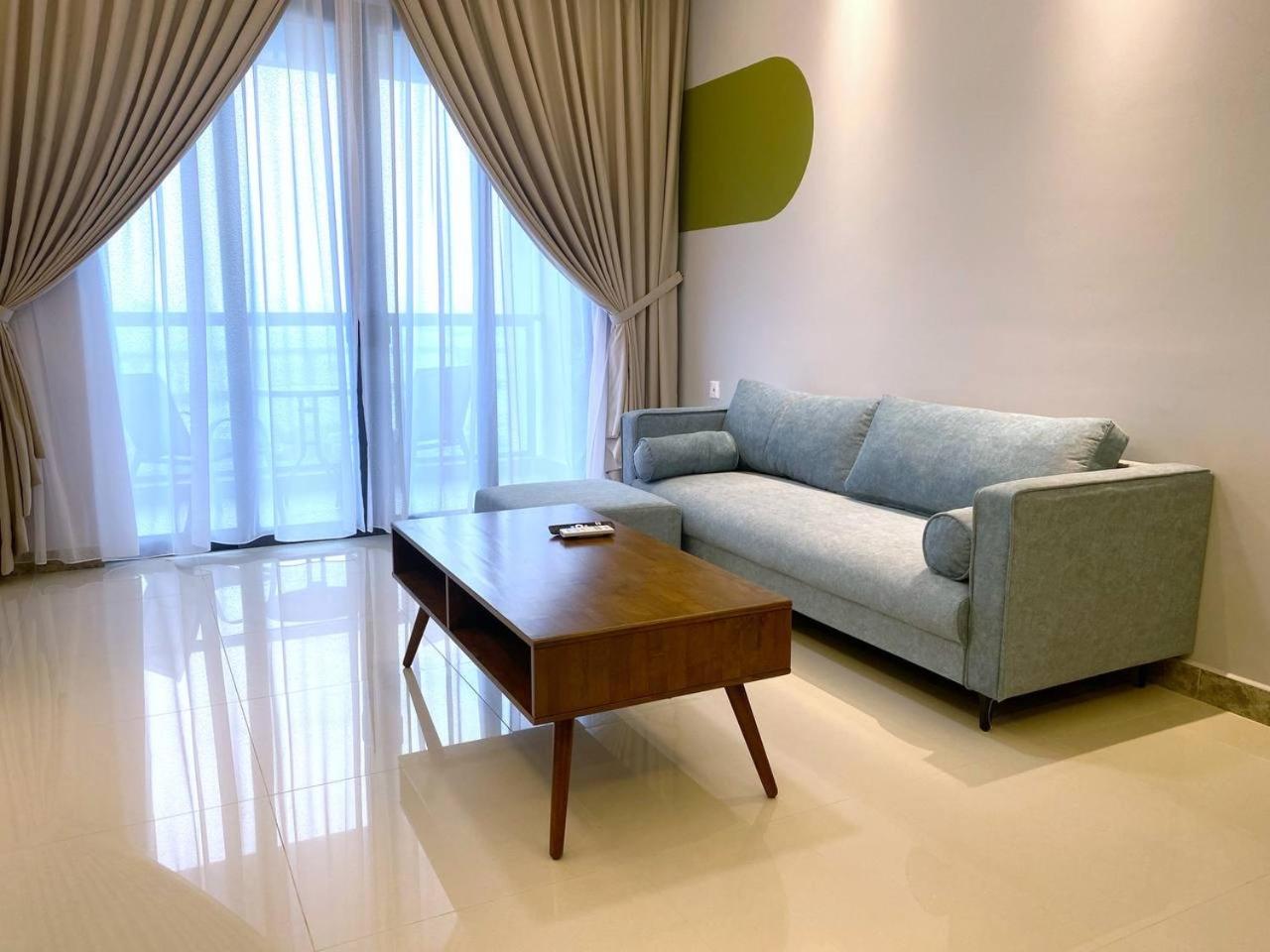 R&F Princess Cove JB Apartment Suites By SC Homestay