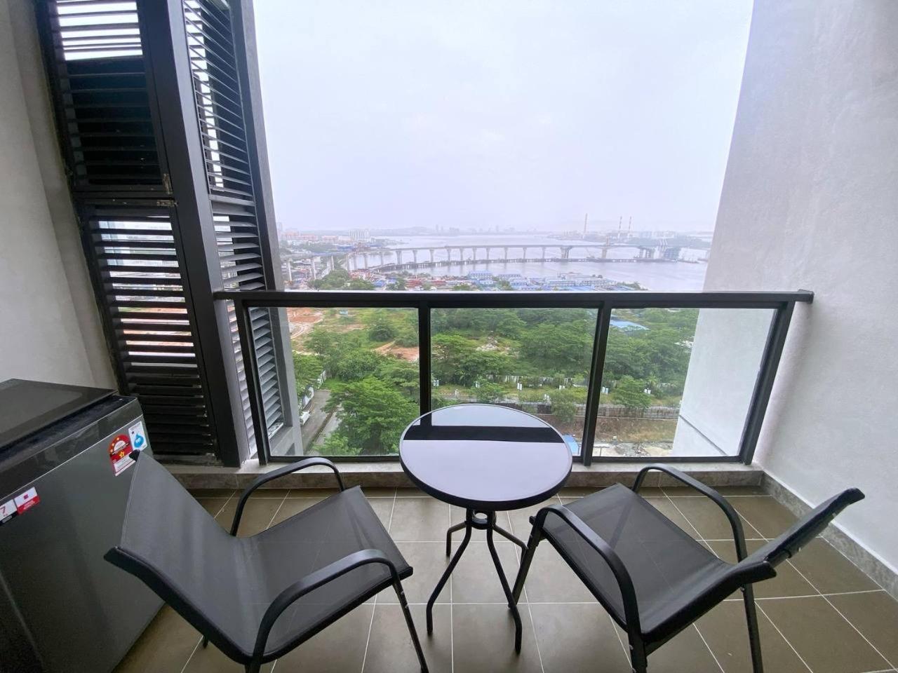 R&F Princess Cove JB Apartment Suites By SC Homestay