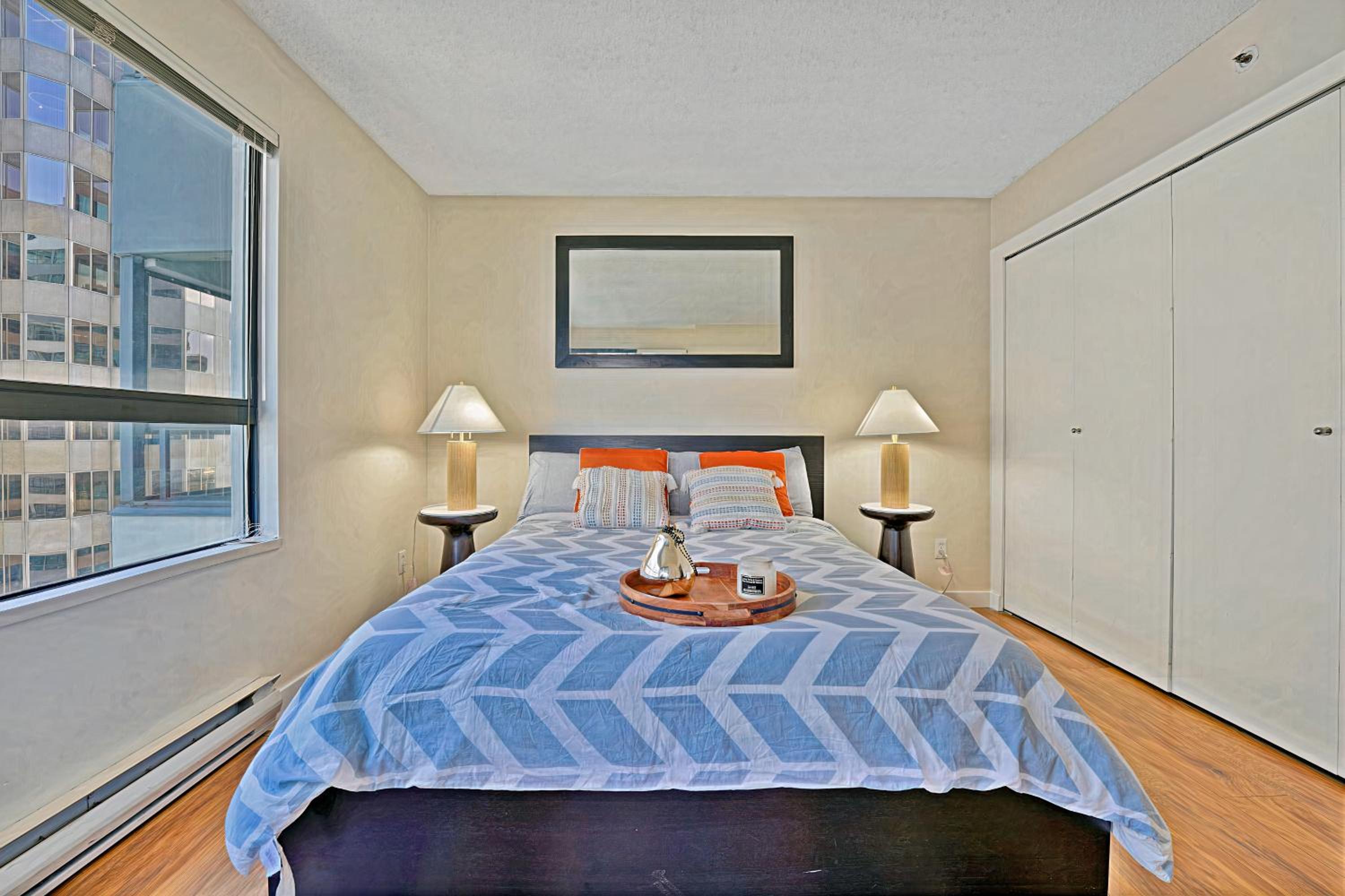Perfectly Located 2 Bedroom Apartment with Urban Convenience