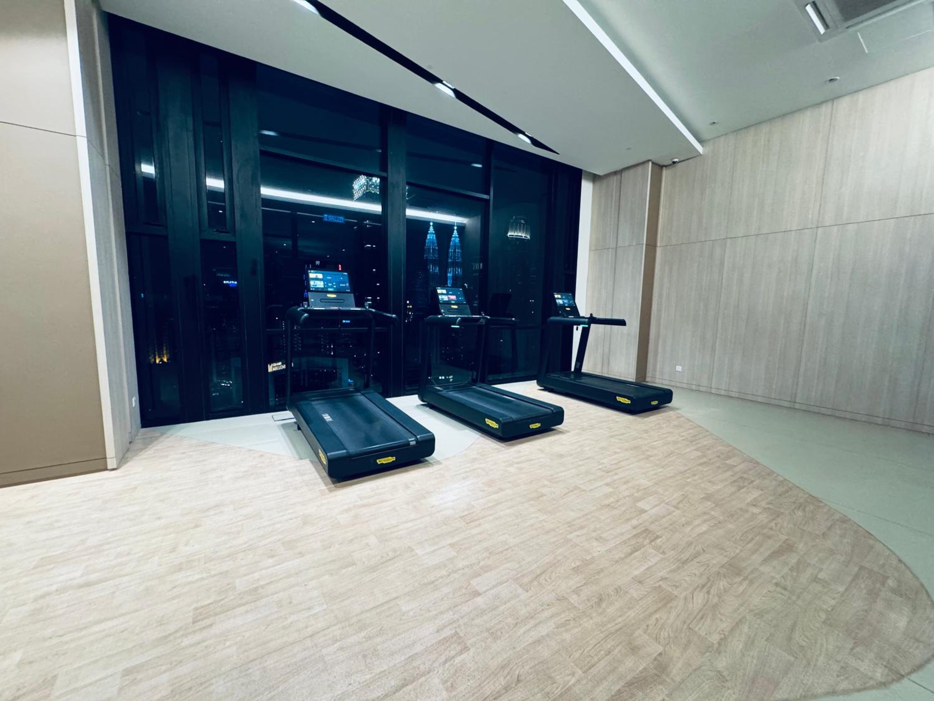 Luxury Suites At Axon Residence