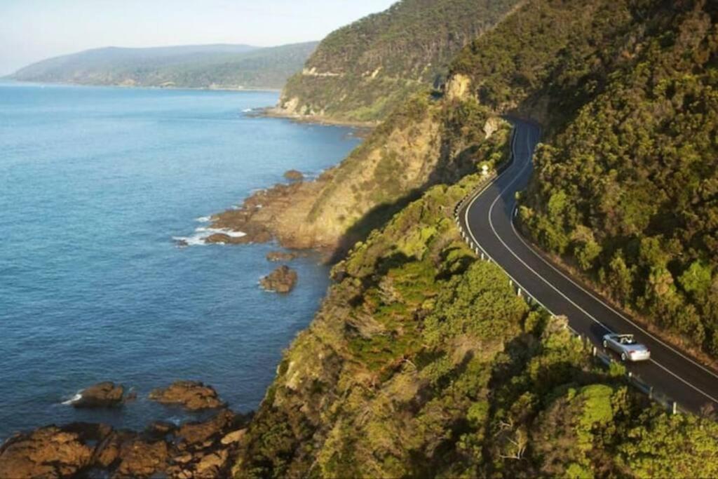 MEPLE Tiny Home, Pets Walk2Food WiFi Private Serene - Tassie Ferry Short Drive