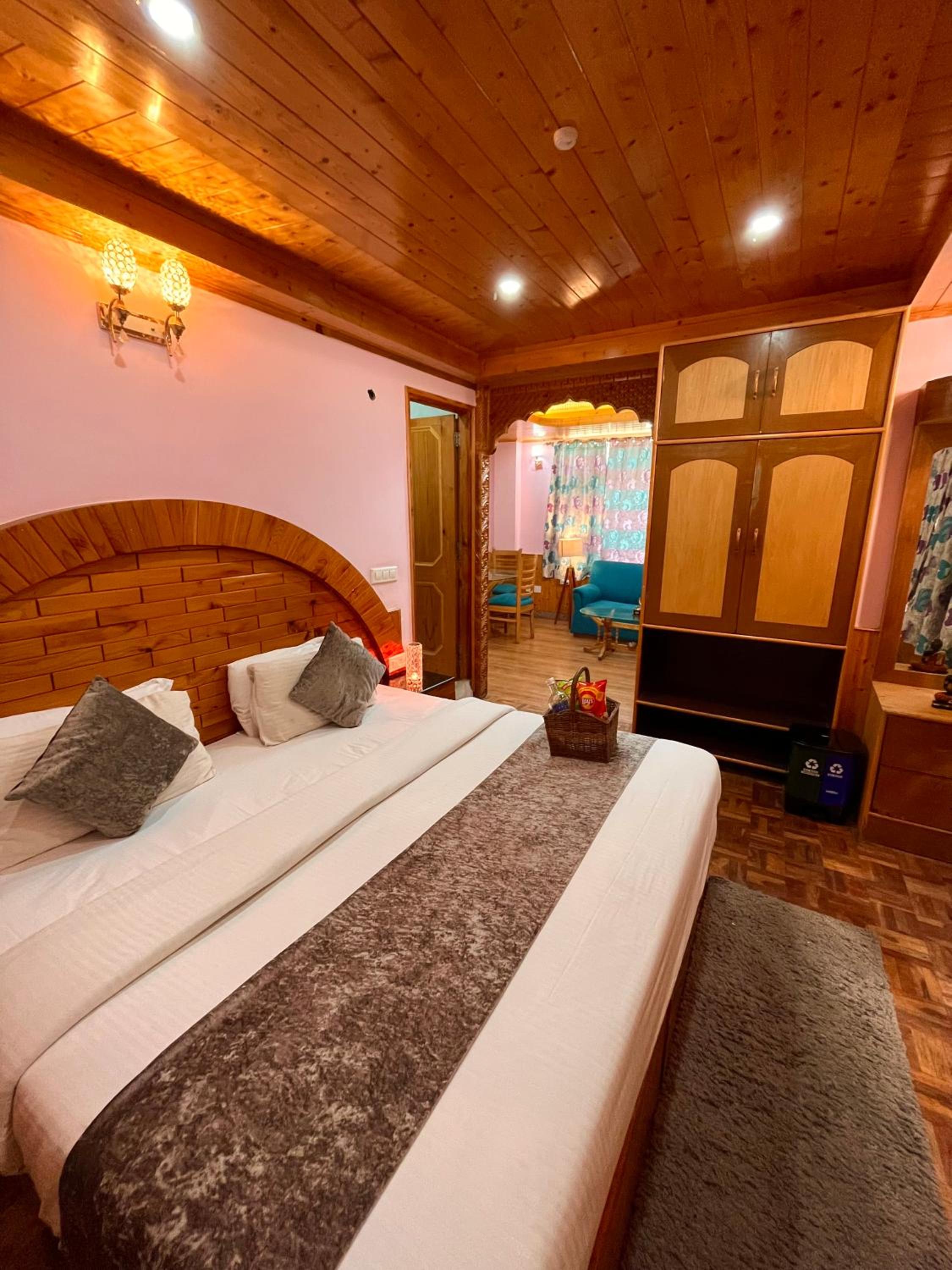 Kunzum guest Stay view 3