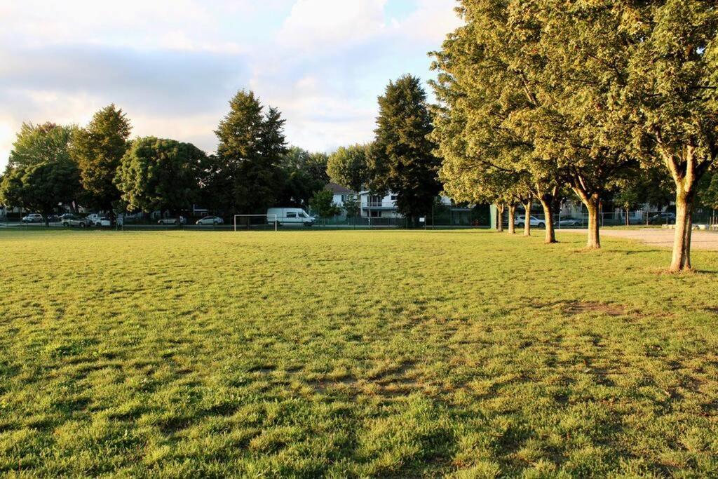 2BDR Stylish Comfort Parkside