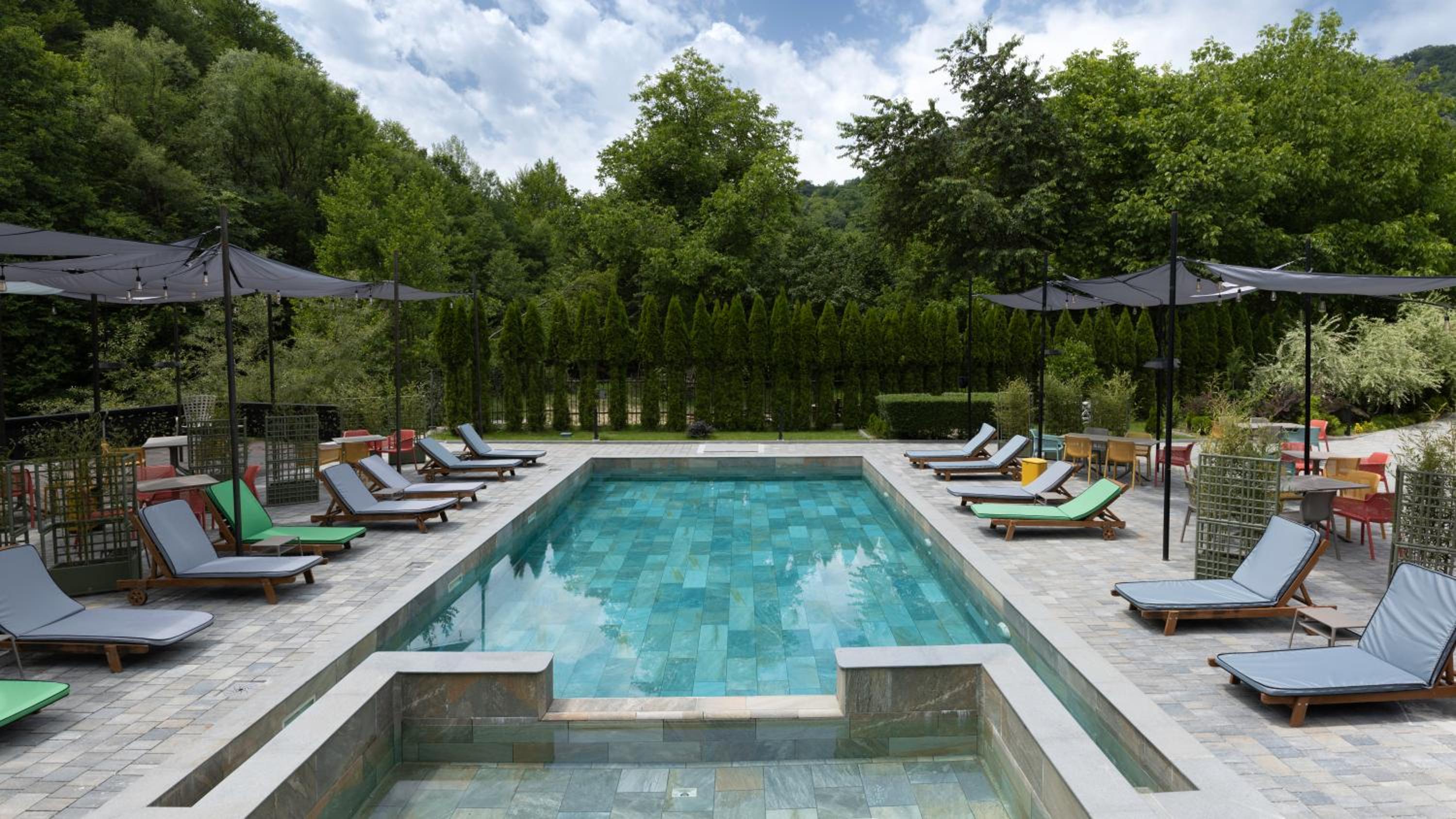 Valevtsi Mount Lodge - 365 days hot outdoor pool -