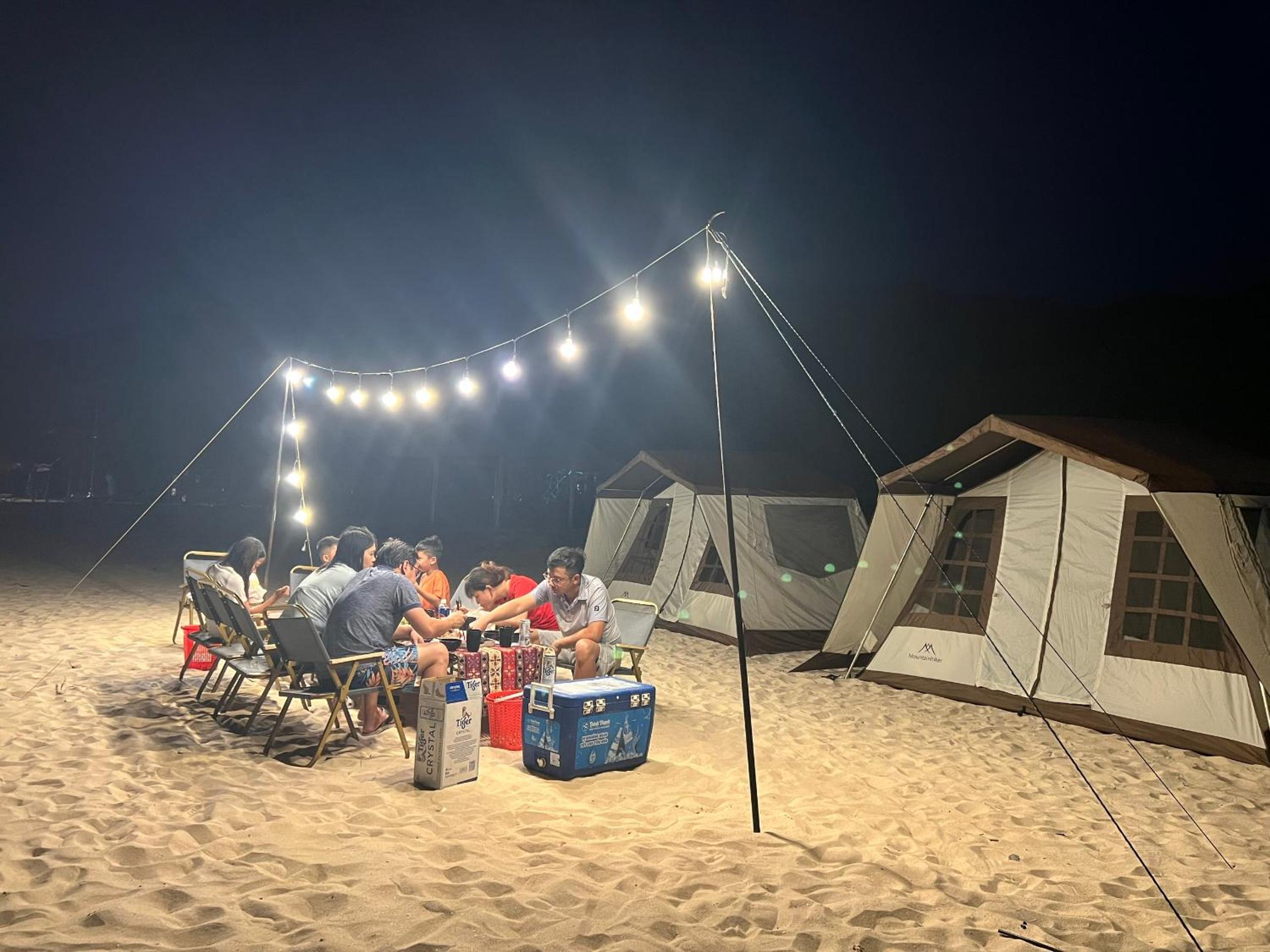 Cá heo camping view 5