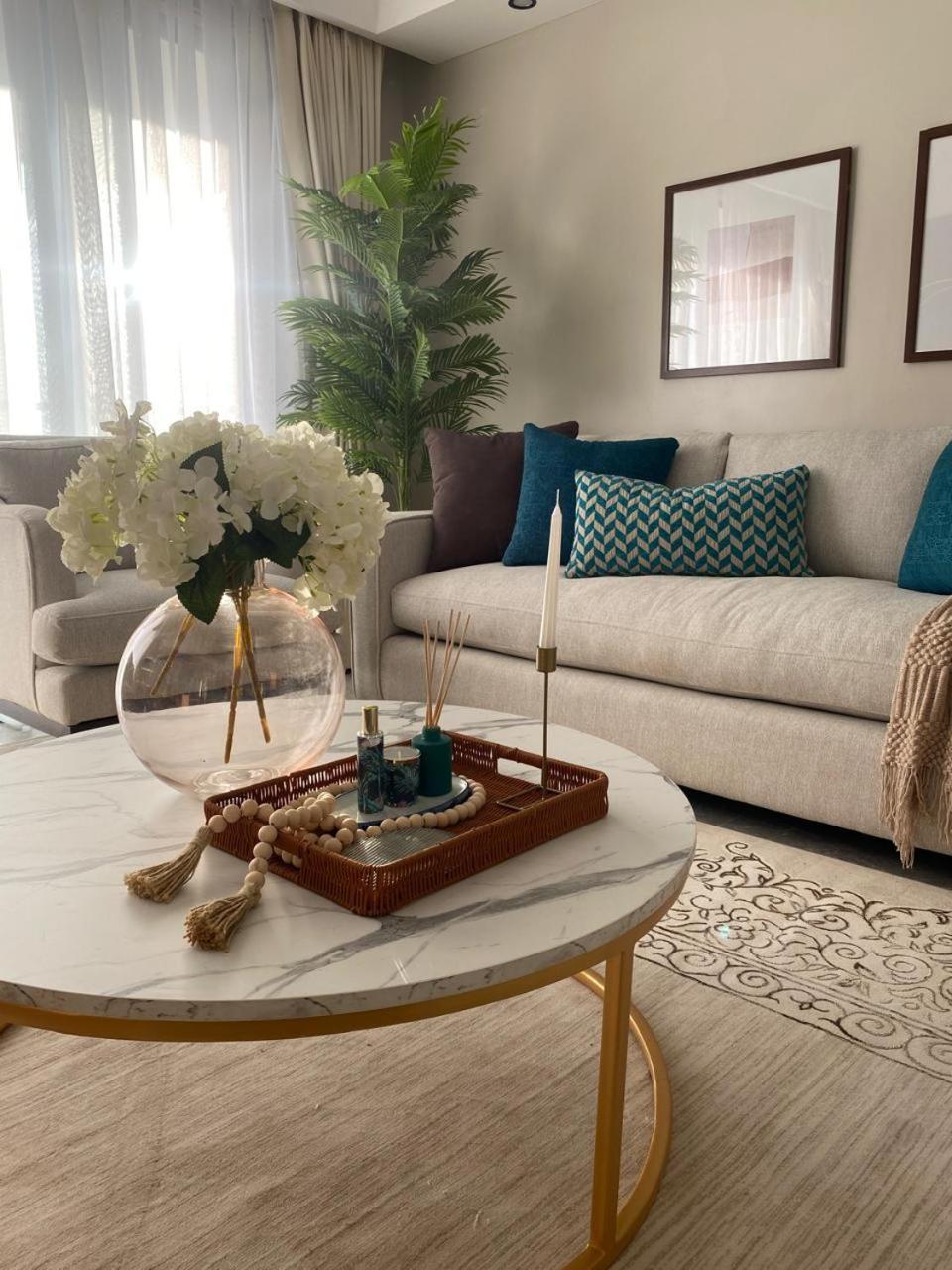 Elegant apartment in Nairobi, Apple Tree Apartments - 5 Star AirBB host - Park View near JKIA view 2